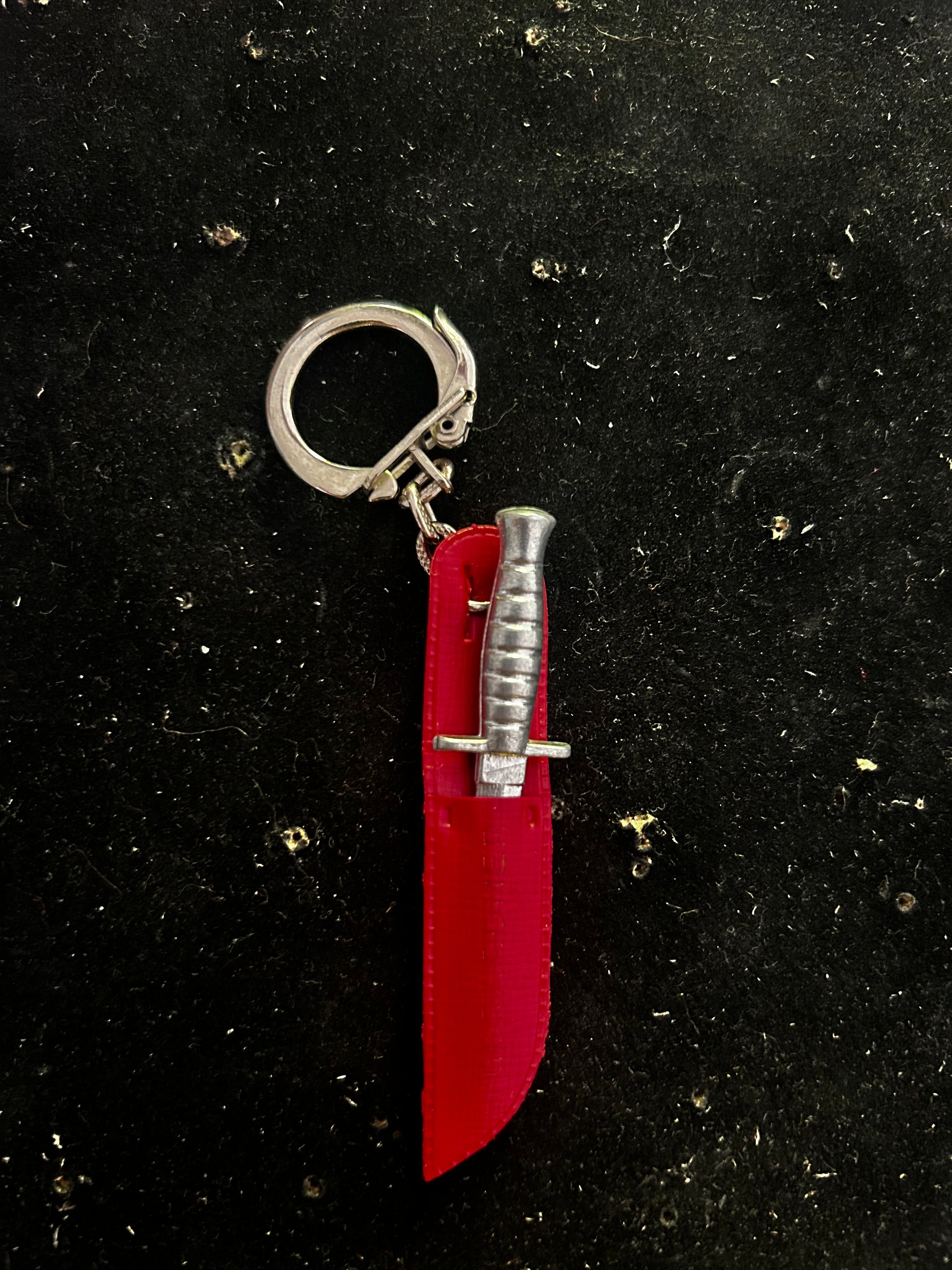 Porte clefs ancien petit couteau dans son étui