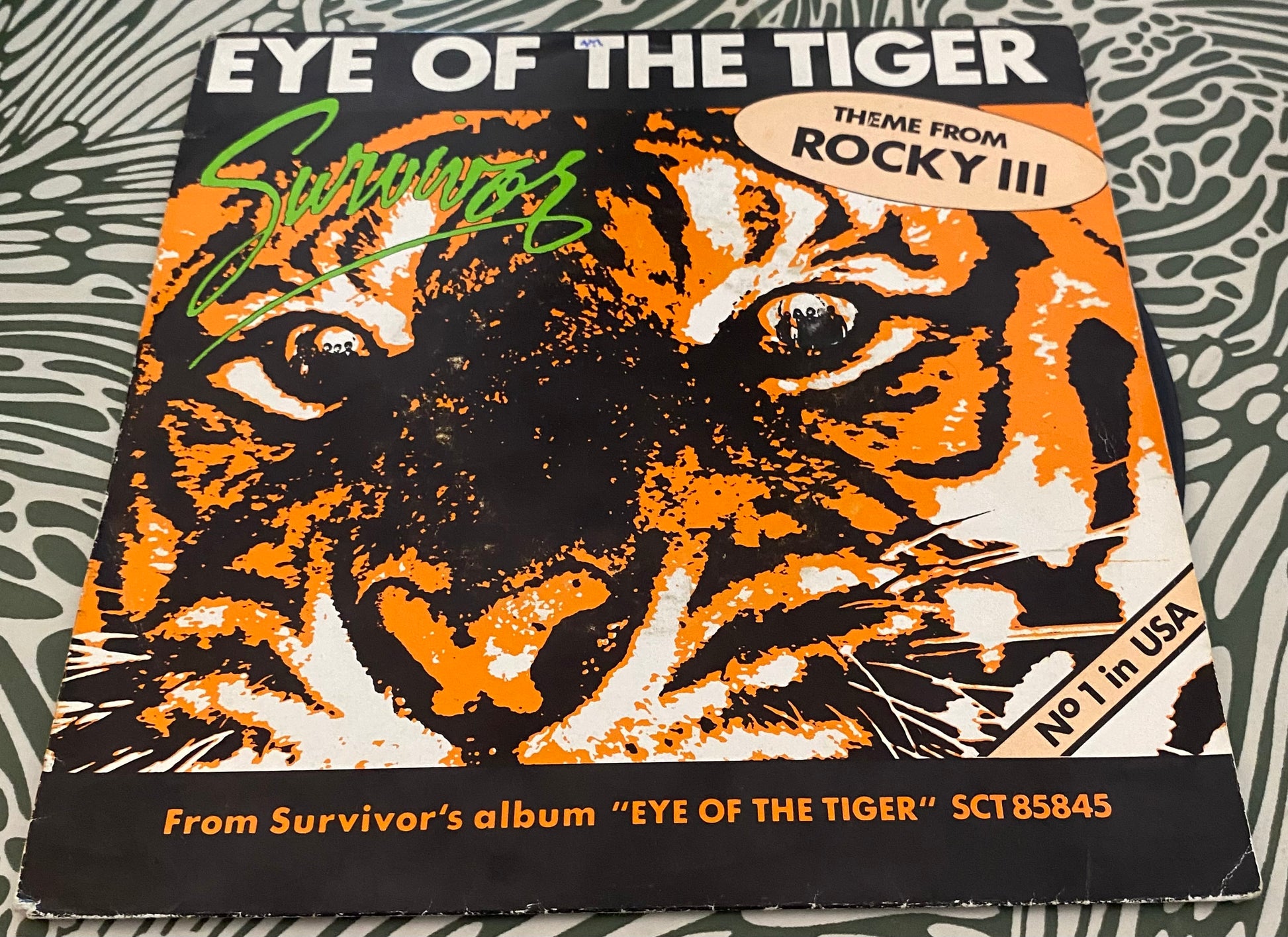 Disque vinyle 45 Tours Survivor. Eye of the Tiger