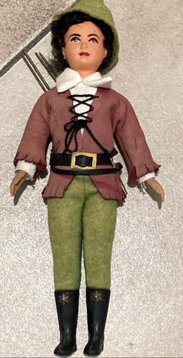 Poupée, ancienne année 50-60 Thierry la fronde certainement de la série ORTF hauteur 23 cm