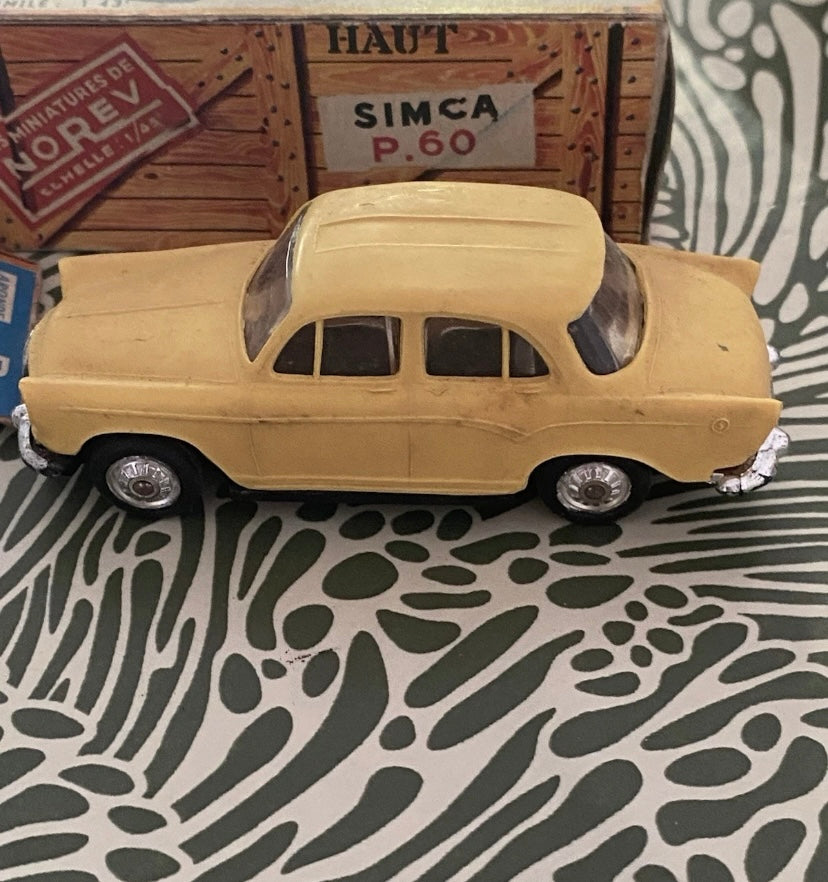 Norev voiture ancienne Simca Aronde P60 dans sa boîte d’origine