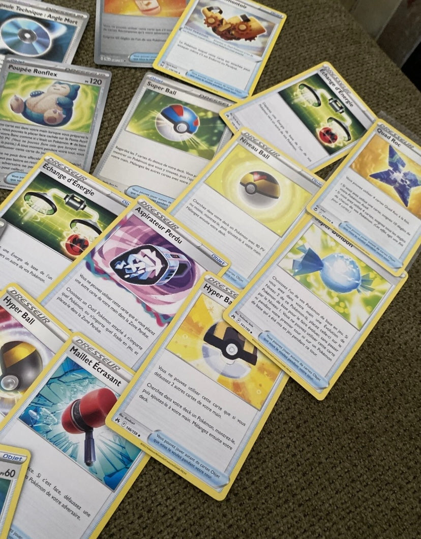 Cartes de collection Pokémon Dresseur Lot de 76. Sorties des boosters