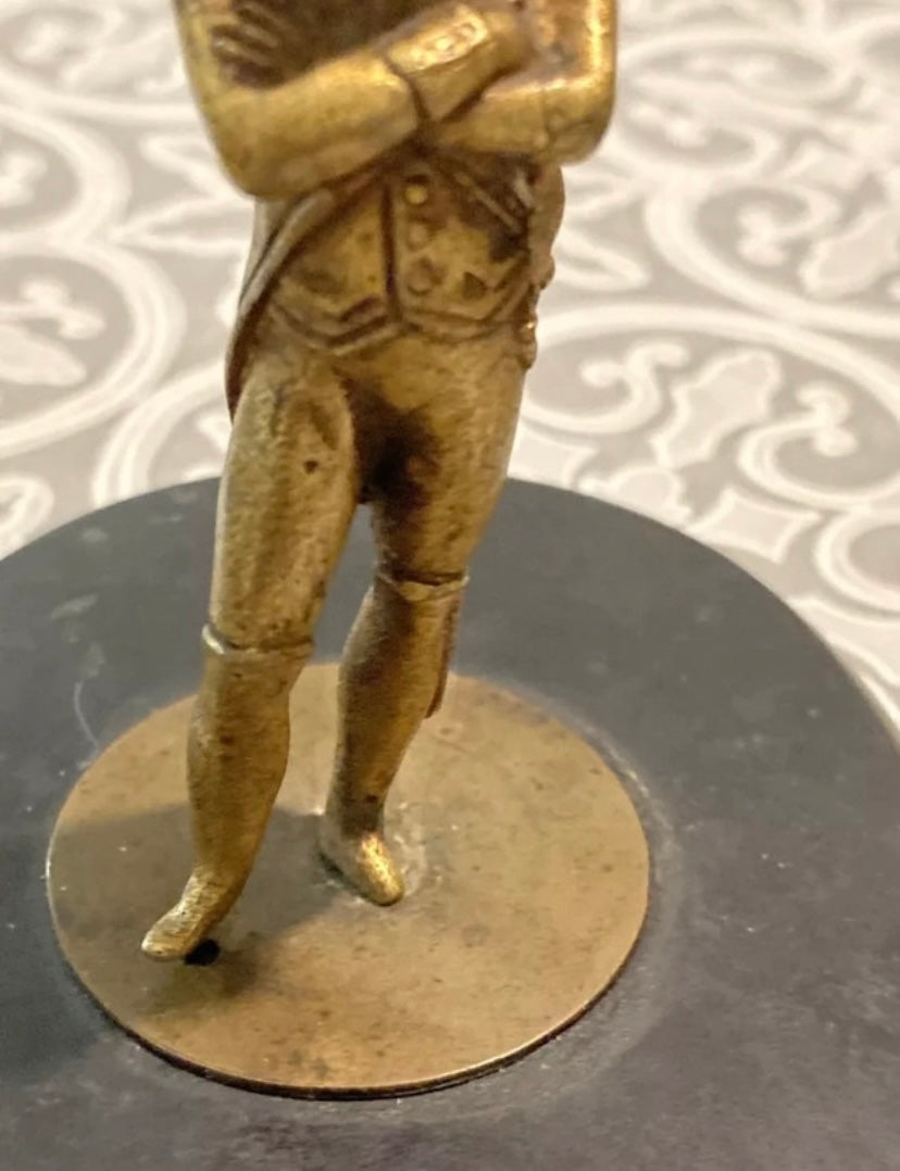 Napoléon figurine ancienne en bronze doré. Figurine 7 cm sans le socle
