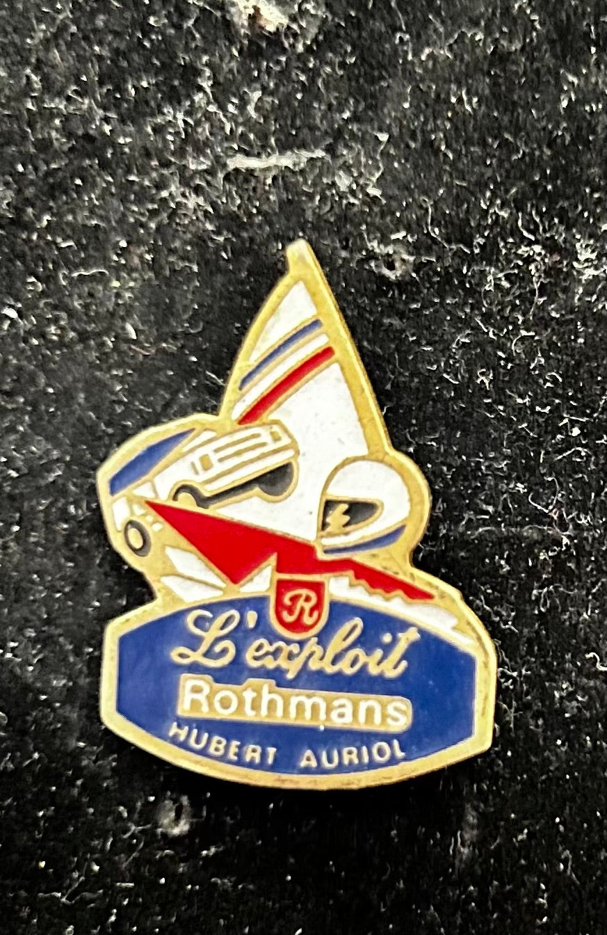 Pin’s ancien l’exploit Rothmans