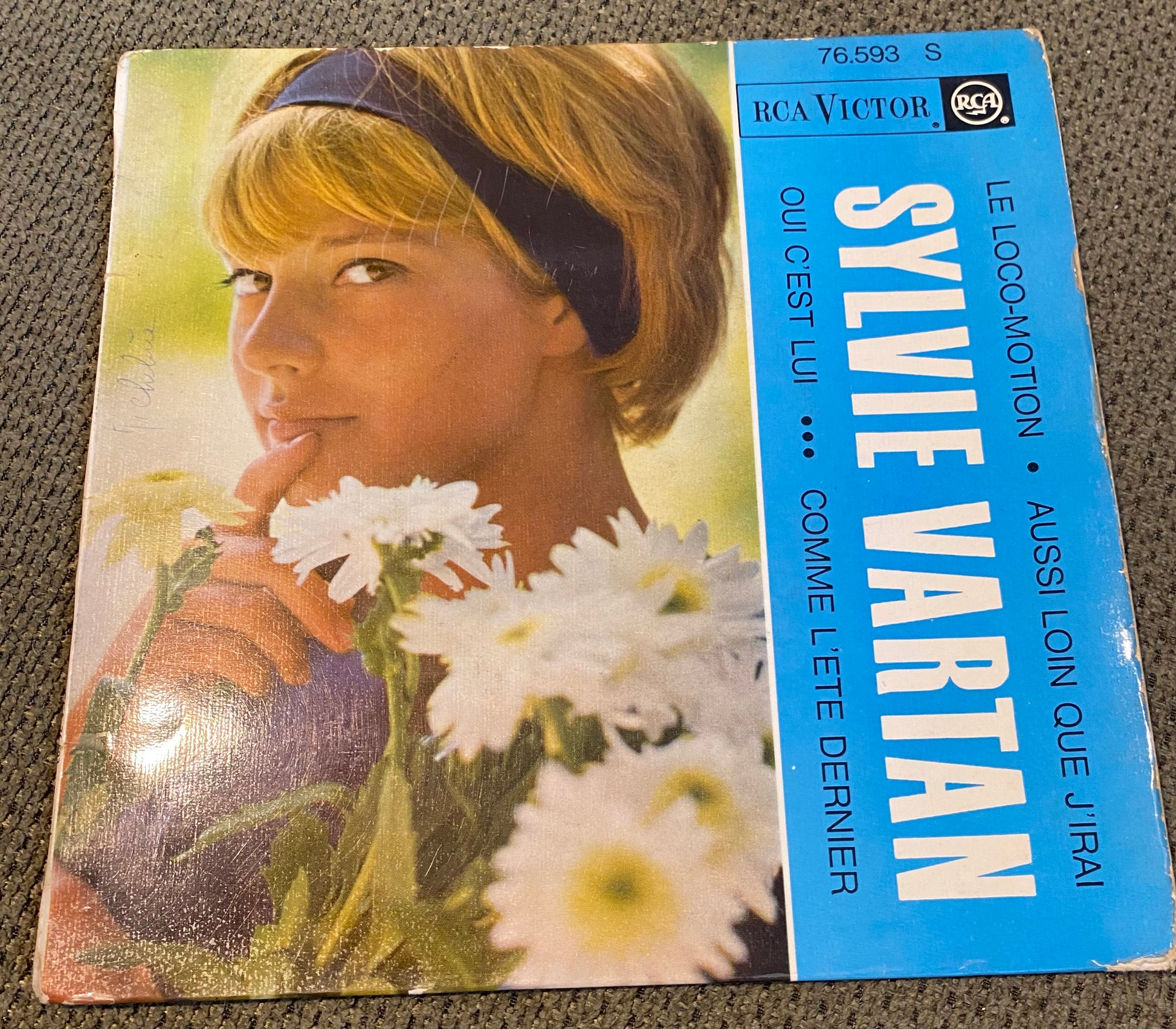 Disque vinyle 45 tours Sylvie Vartan. Le Loco-Motion