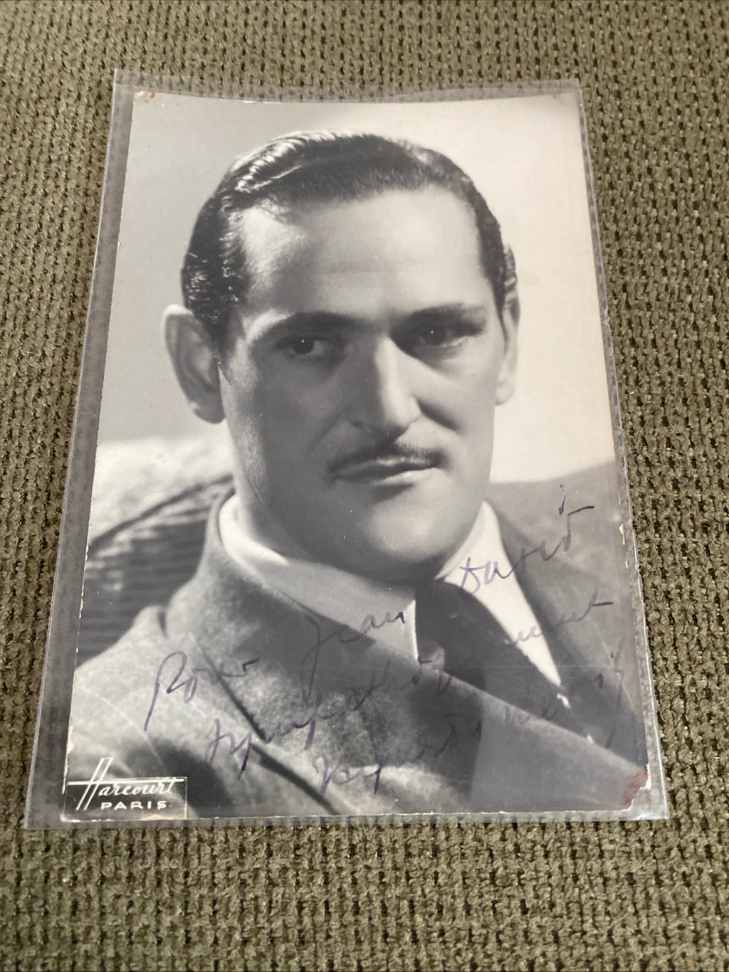 Carte postale photo dédicacée Jacques Dumesnil
