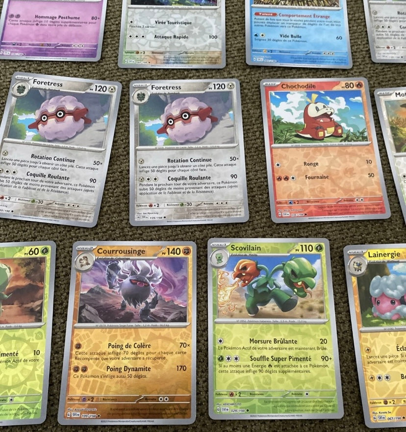 Cartes de collection Pokémon HOLO Lot de 37 divers. Sorties des boosters