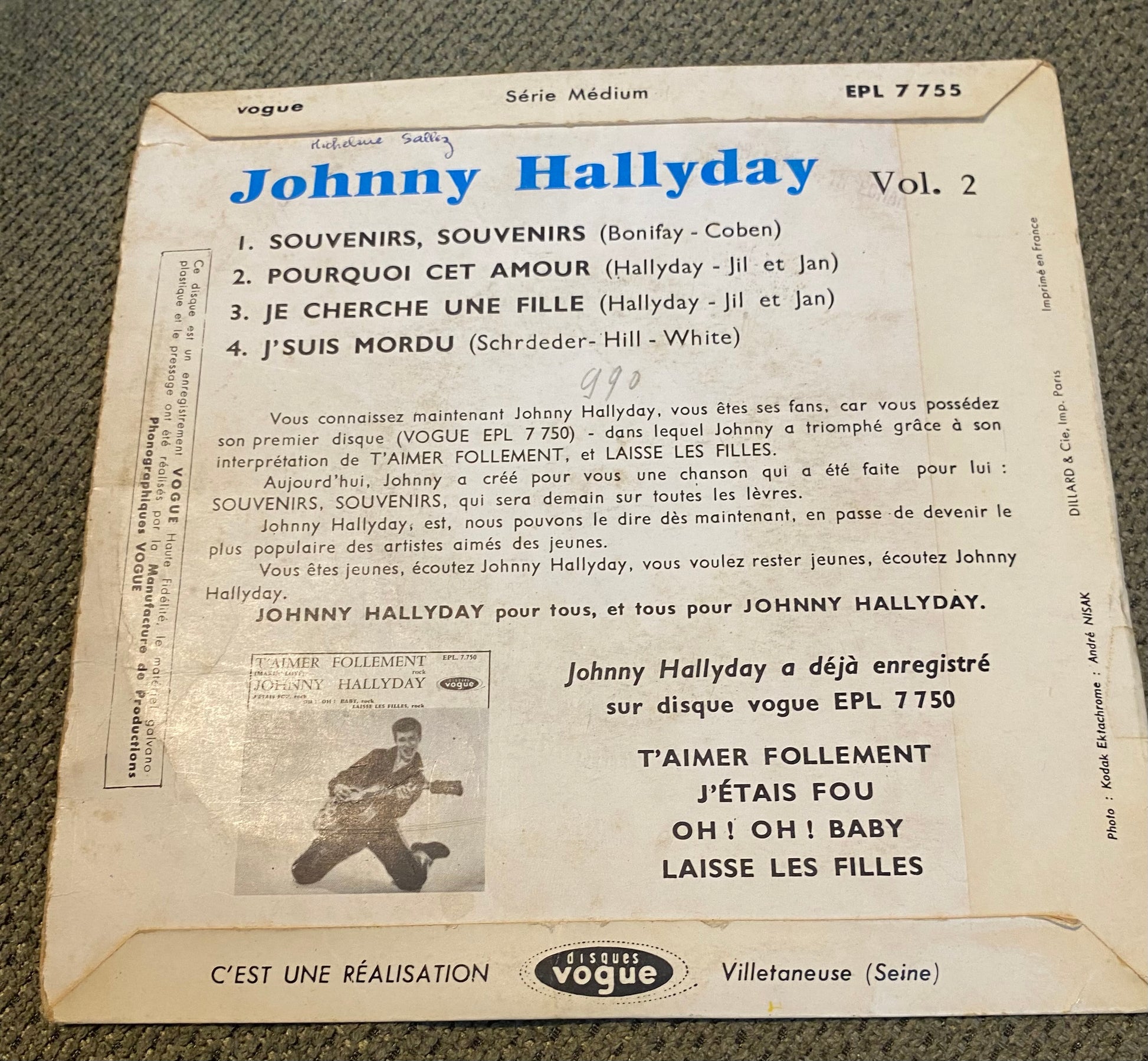 Disque vinyle 45 tours Johnny Hallyday. Souvenirs Souvenirs