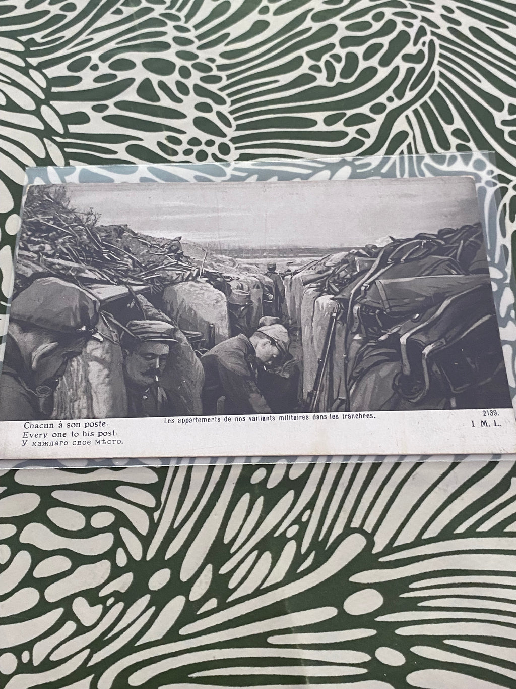 Carte postale ancienne. Les appartements de nos vaillants militaires dans les tranchées. Dans une pochette de protection
