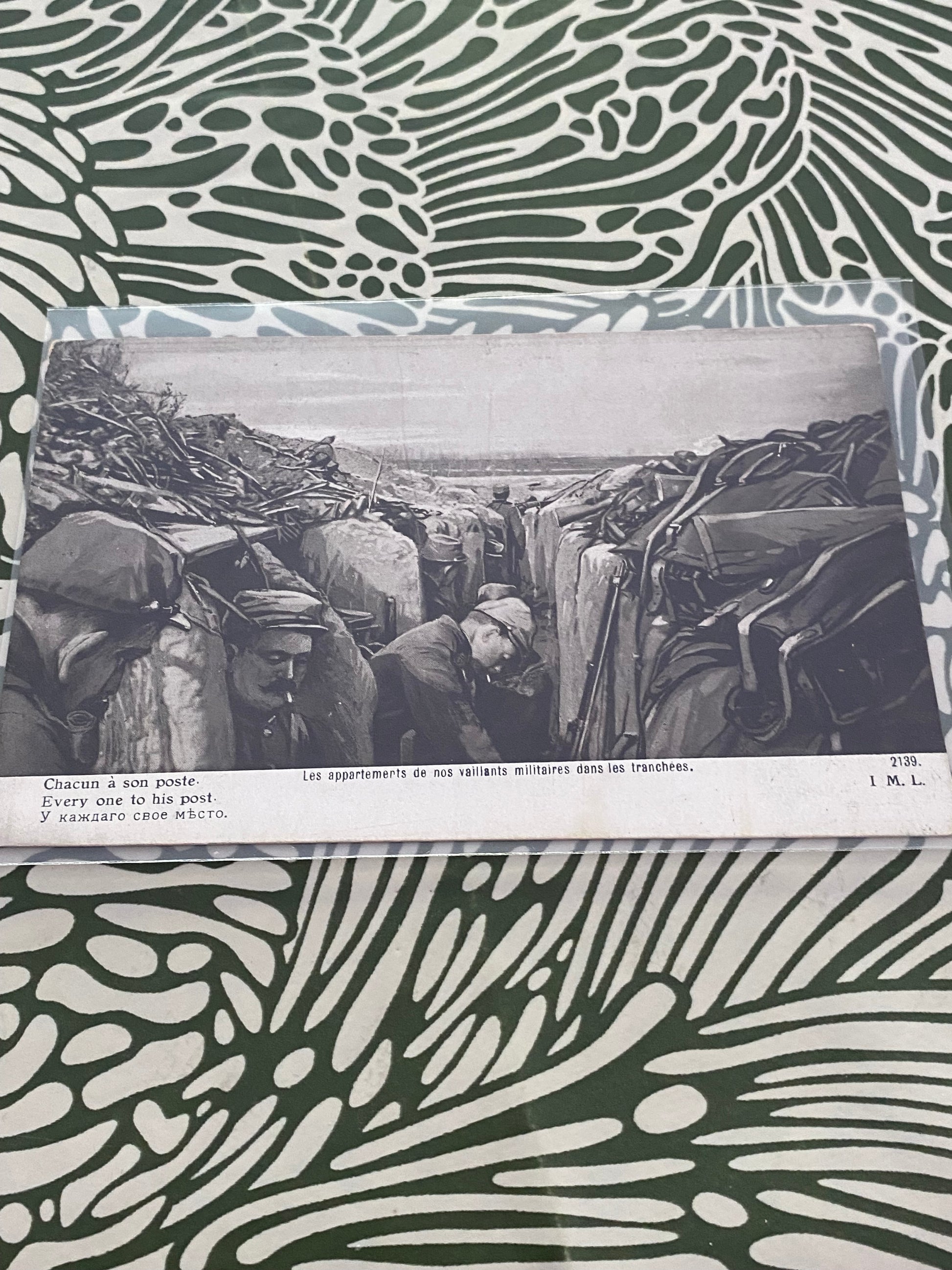 Carte postale ancienne. Les appartements de nos vaillants militaires dans les tranchées. Dans une pochette de protection