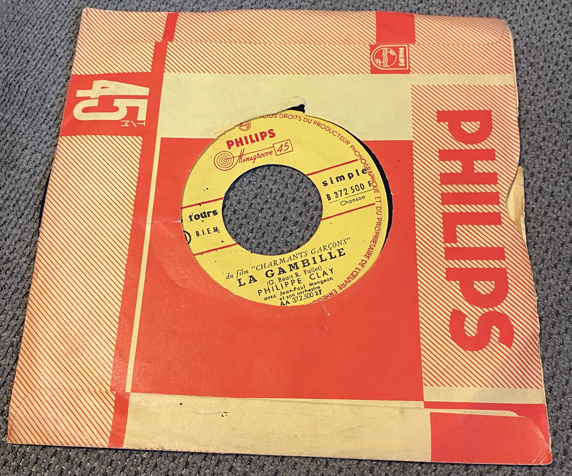 Disque vinyle 45 tours Zizi Jeanmaire et Philippe Clay du film charmants garçons La Gambille