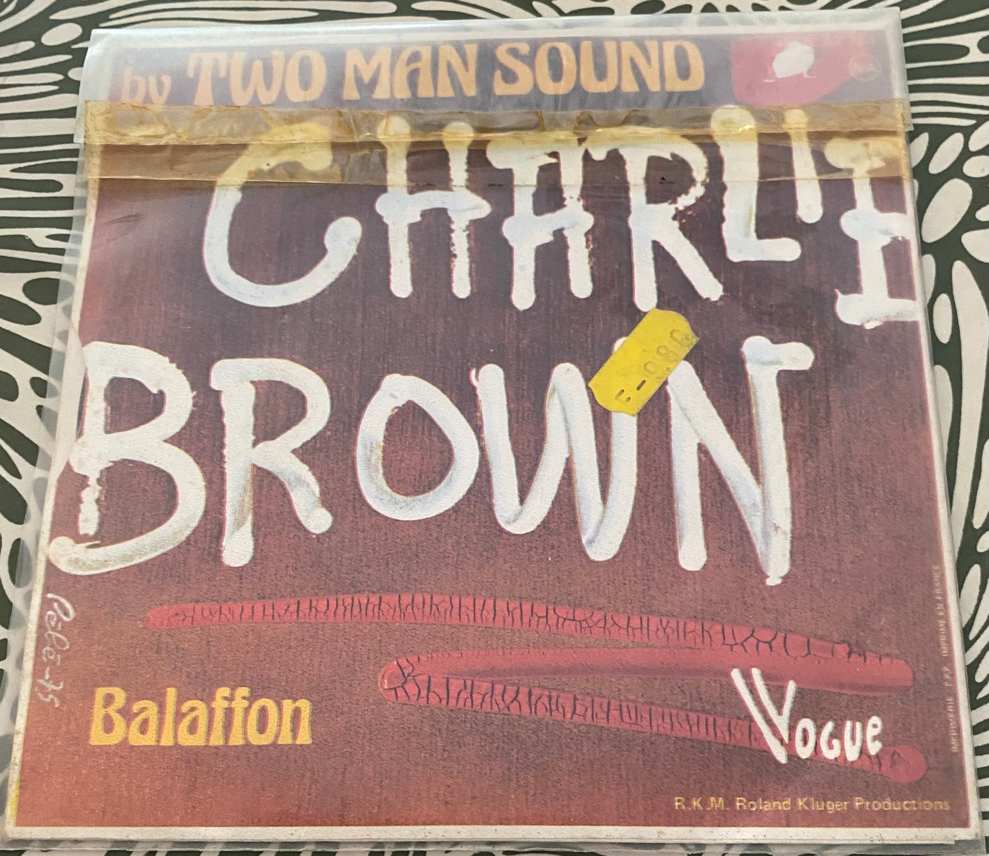 Disque vinyle 45 Tours Charlie Brown by Two man sound. Balaffon