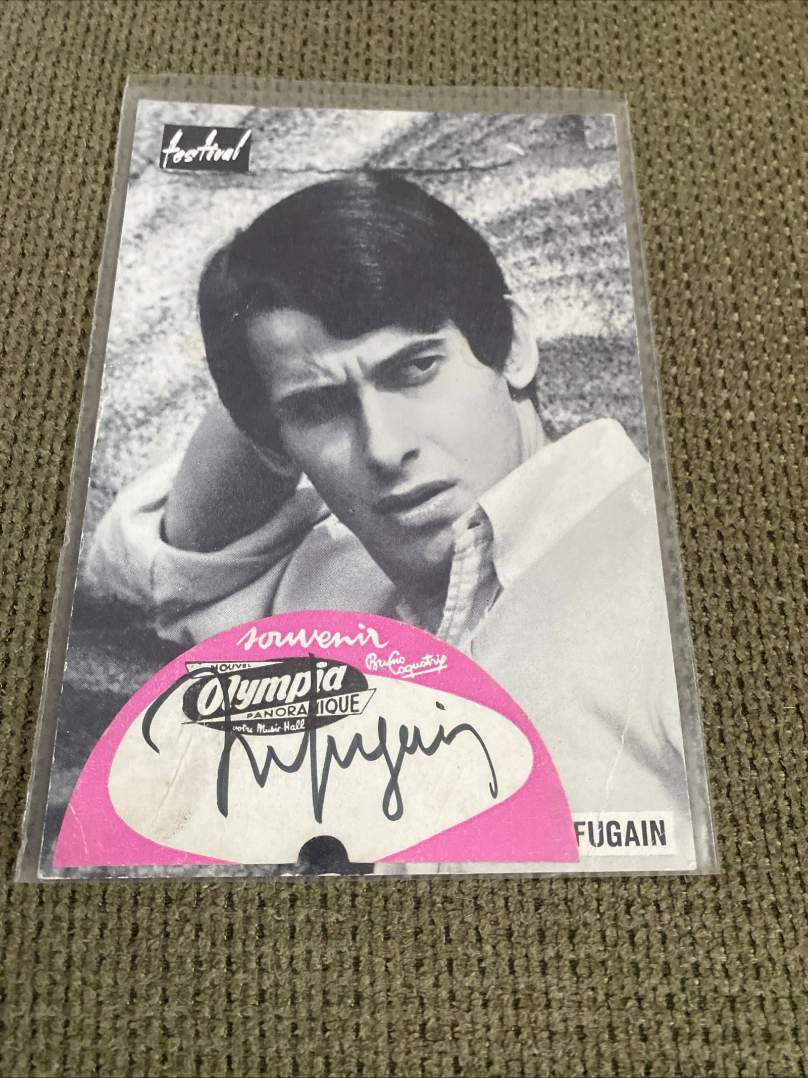 Carte postale carte promo dédicacée Michel Fugain