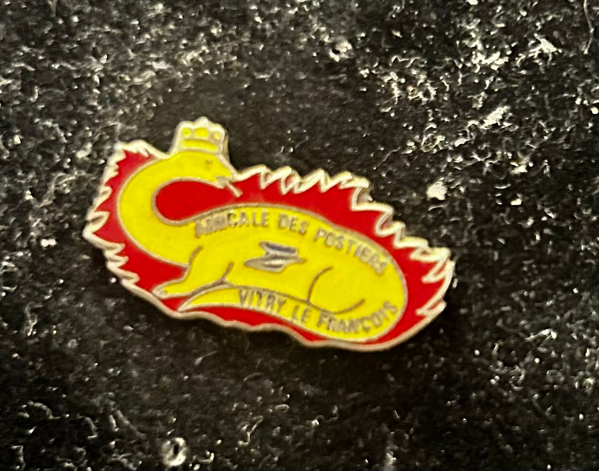 Pin’s ancien amicale des Postiers Vitry le François