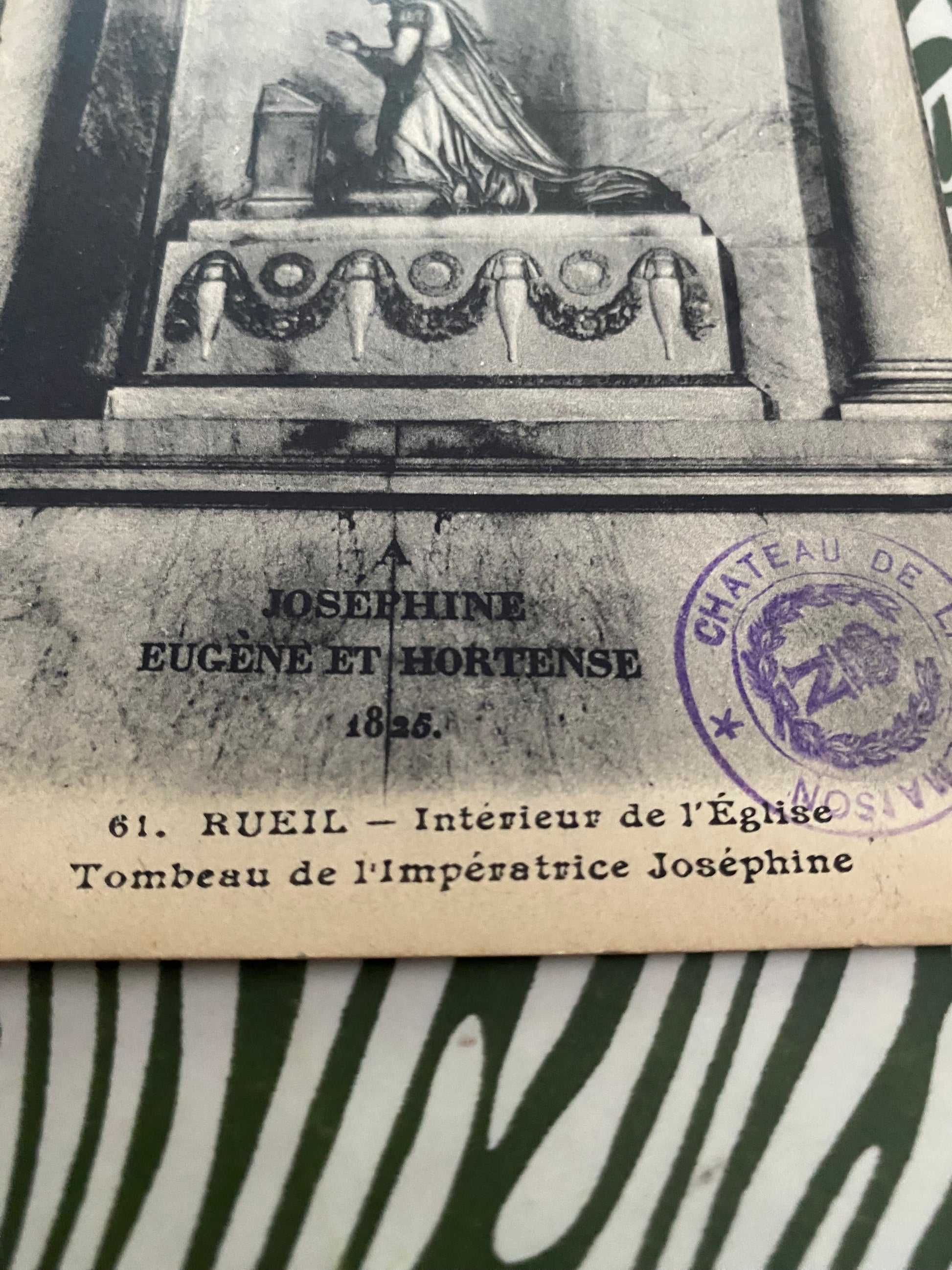 Carte postale ancienne Rueil. Intérieur de l’Eglise Tombeau de l’impératrice Joséphine