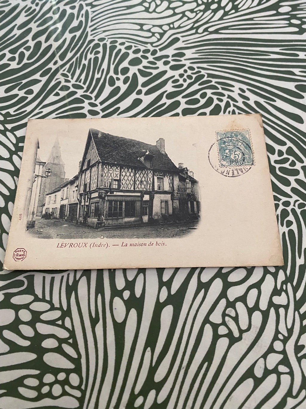 Carte postale ancienne Lévroux Indre La maison de bois