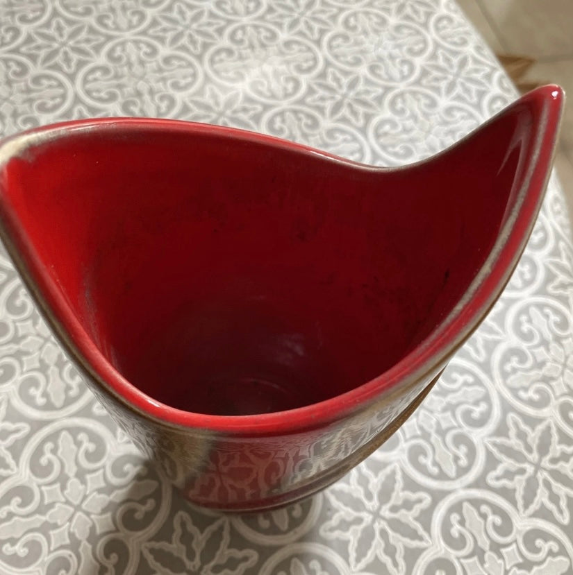 Vase ancien Vallauris, 6201. Auteur 20 cm largeur en haut 10 cm. Fabriqué en France.