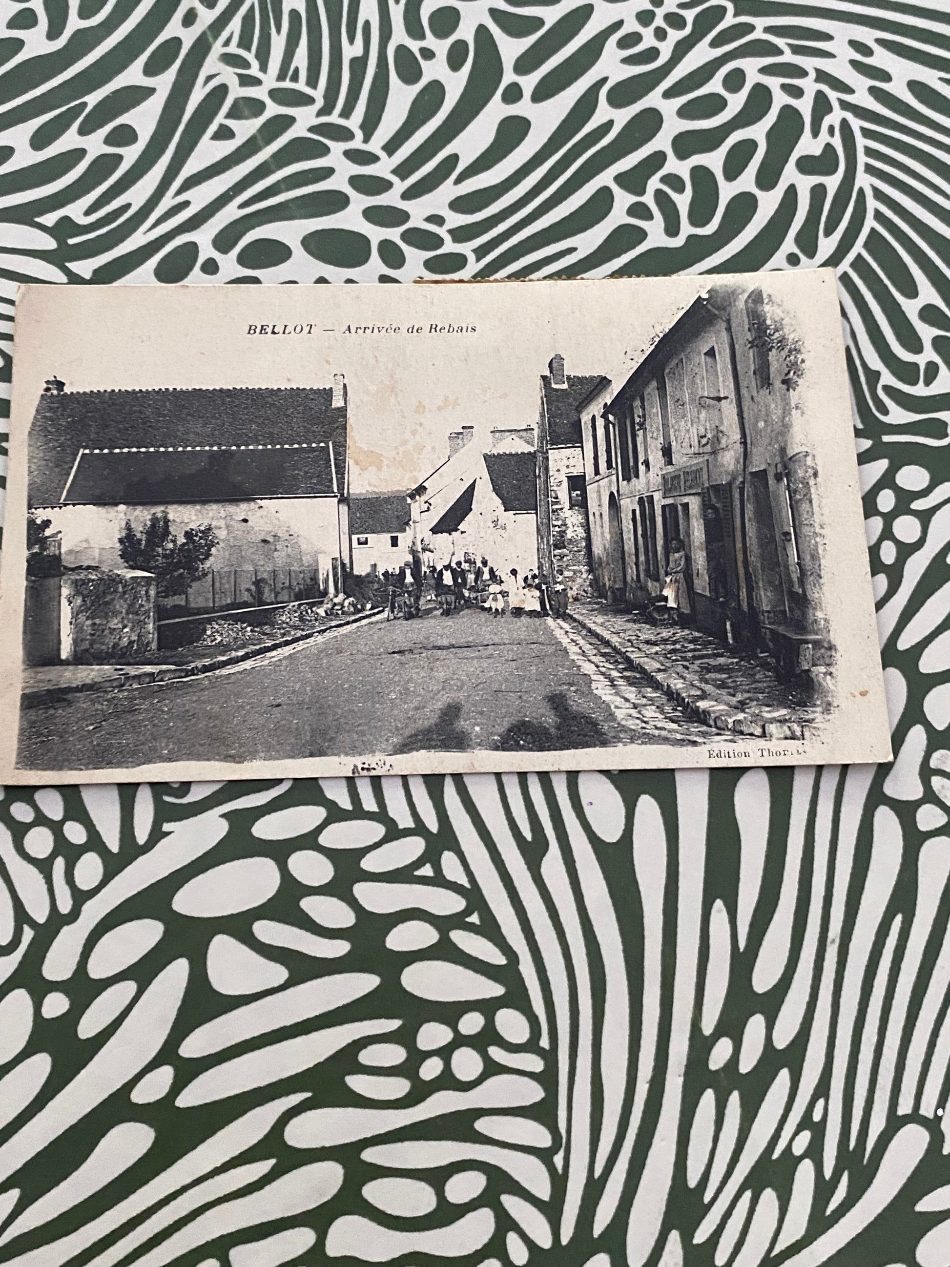 Carte postale ancienne Bellot. Arrivée de Rebais 1921