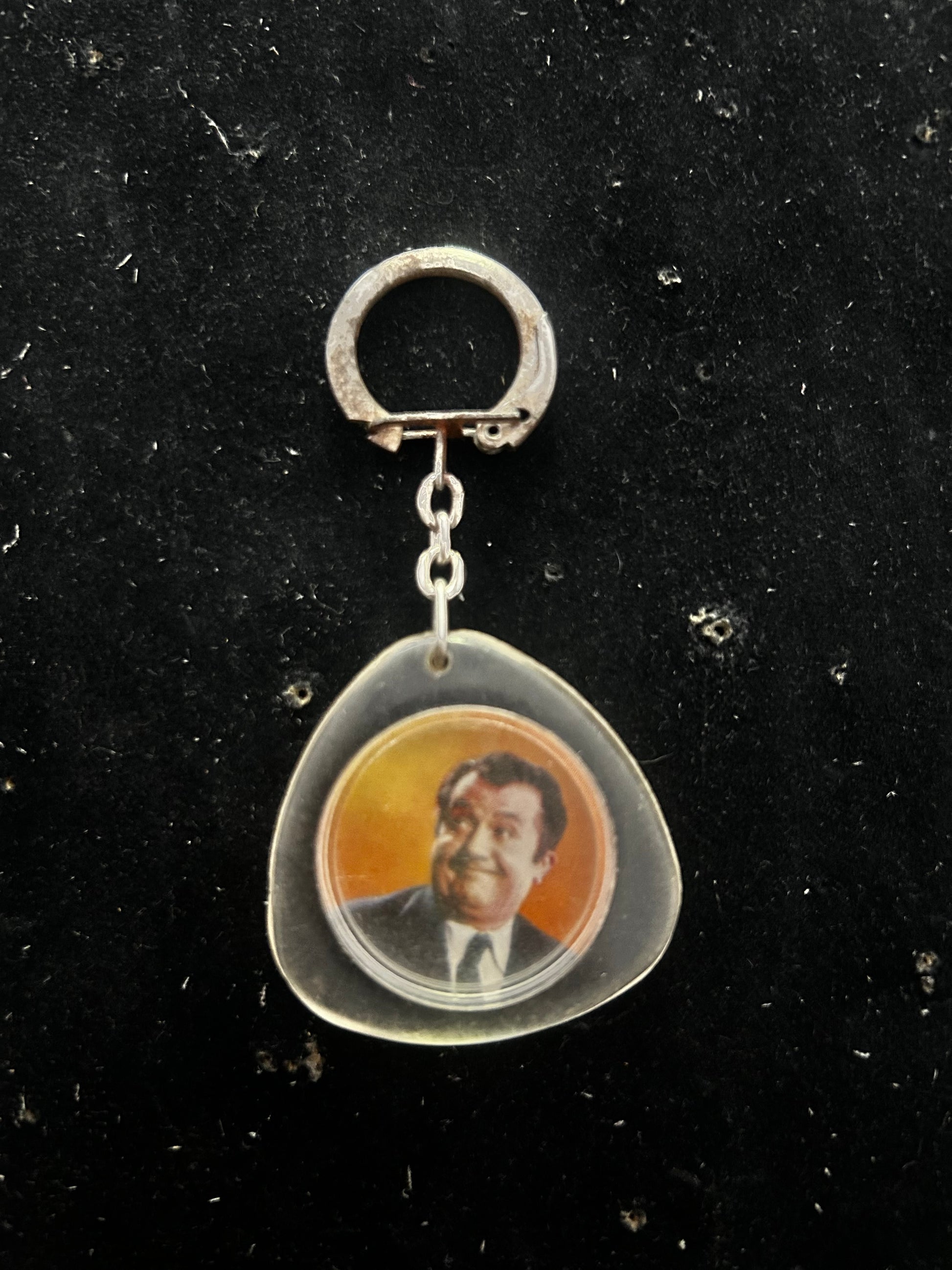 Porte clefs. Comme Jean Richard vous direz je préfère Prefontaines
