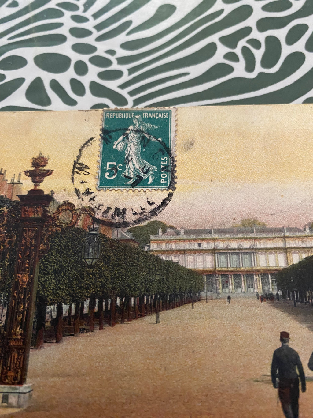 Carte postale ancienne. Nancy. Place de la carrière. LL