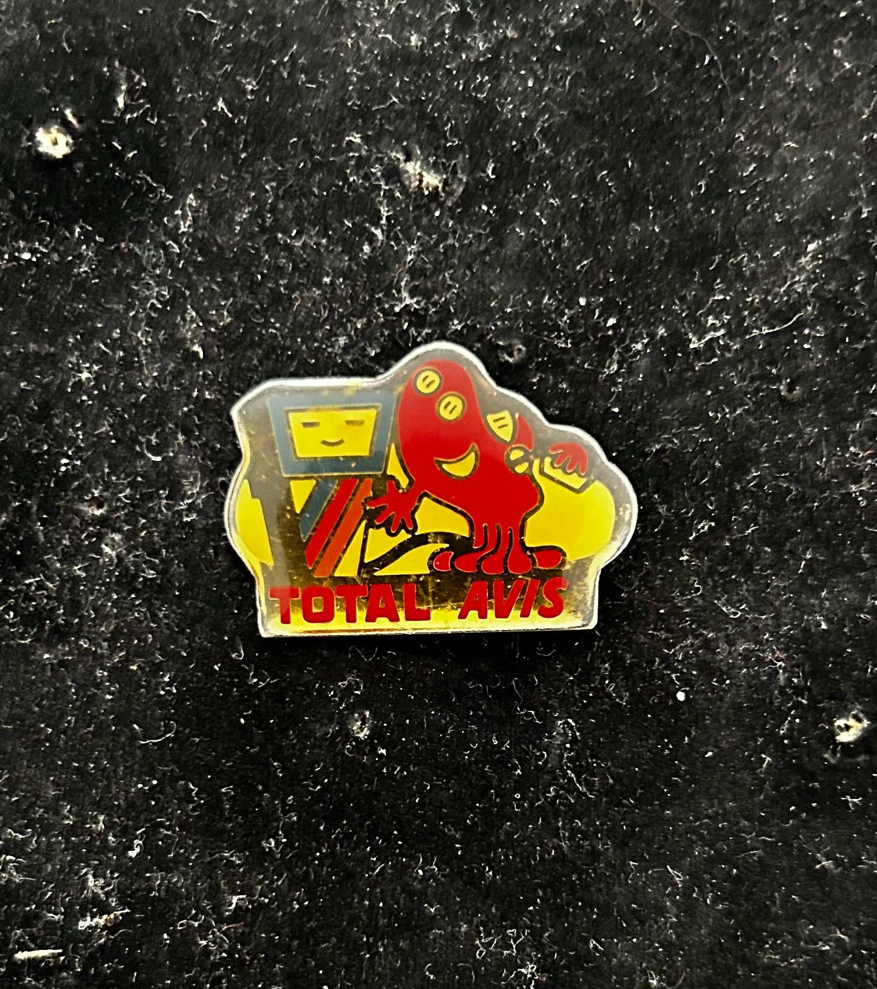 Pin’s ancien de collection Total Avis