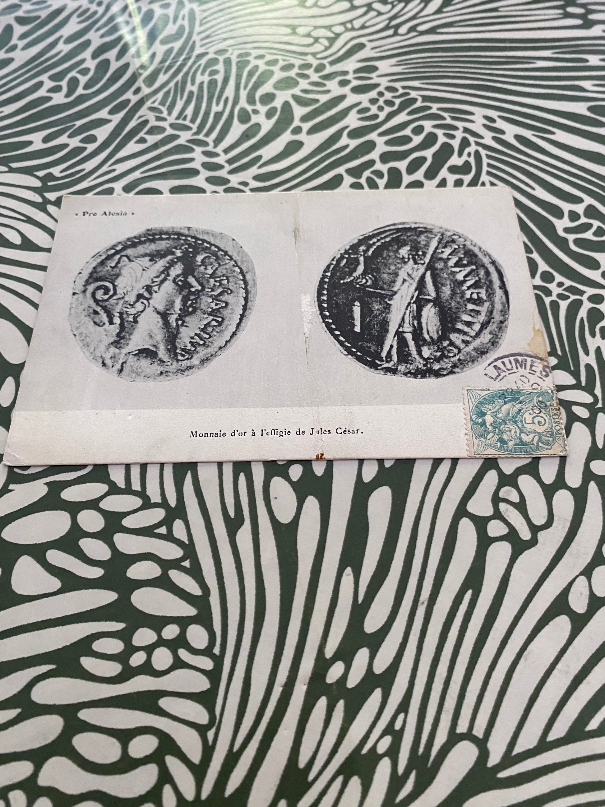 Carte postale ancienne Monnaie d’or à l’effigie de Jules César