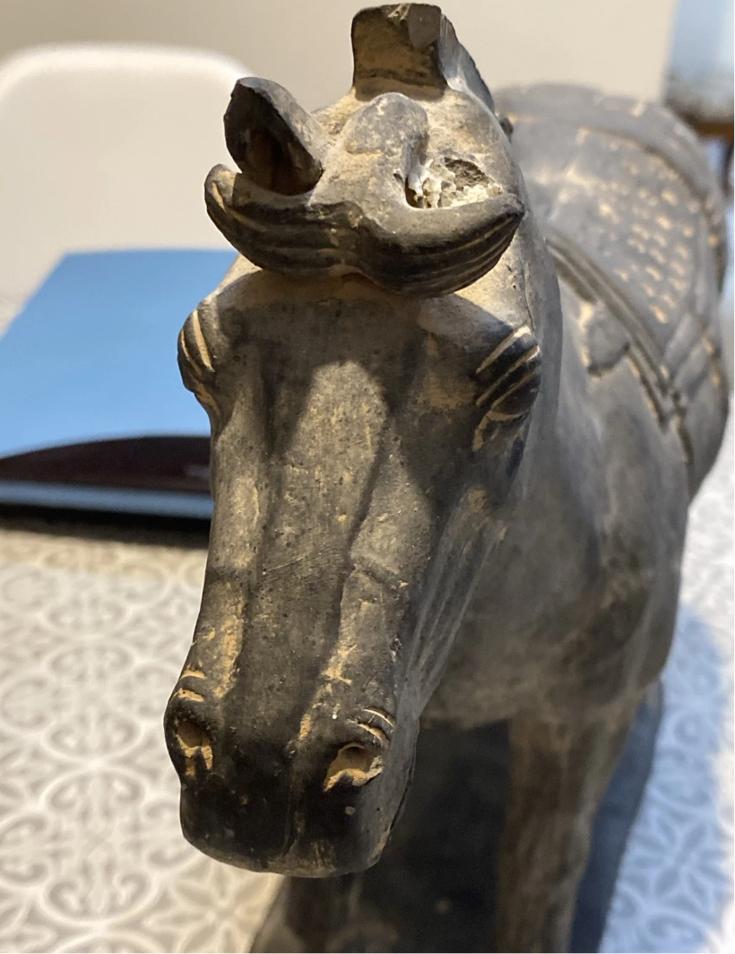 Figurine sculpture Cheval de l’Empire qing shi huang manque une oreille
