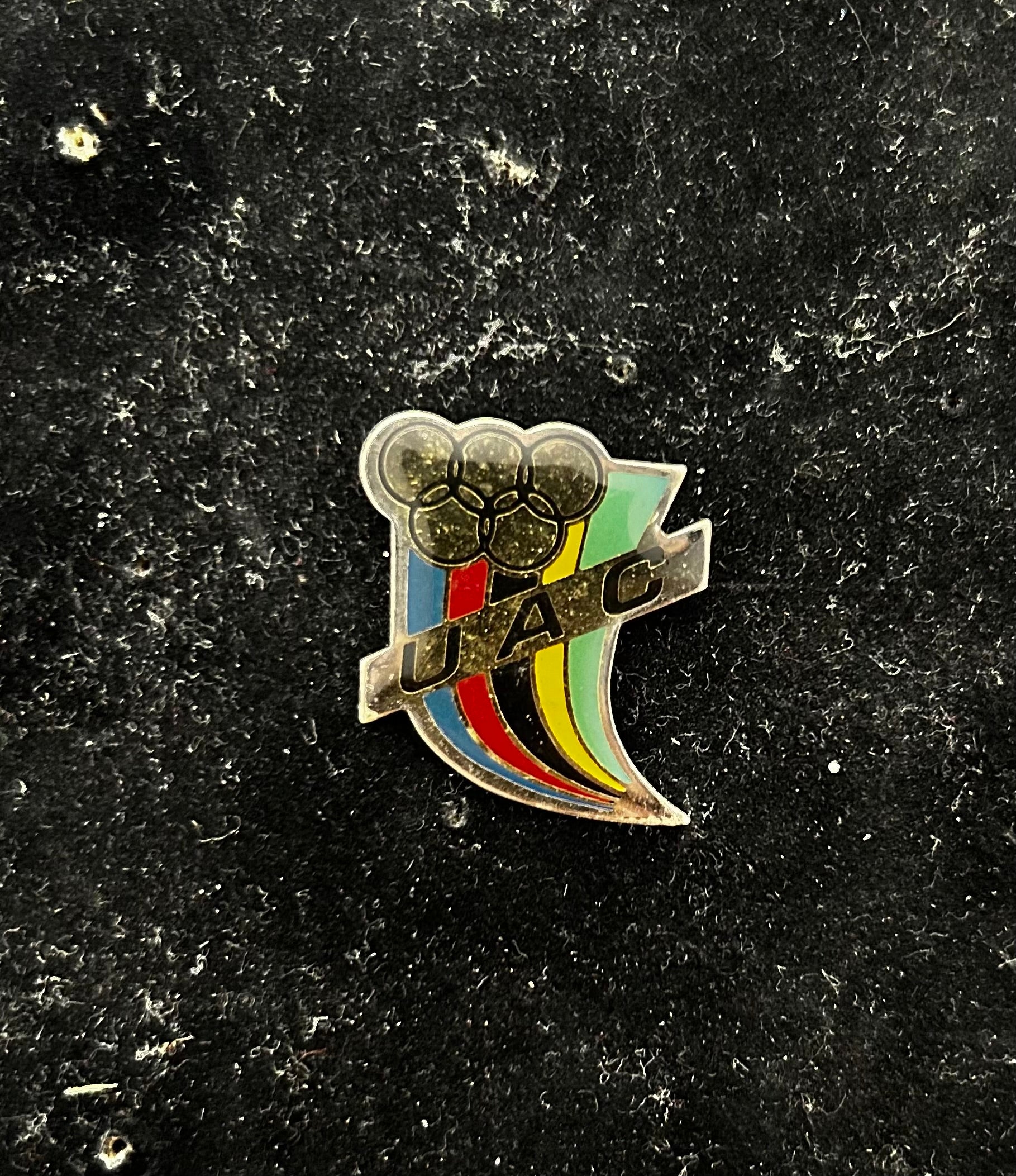 Pin’s ancien de collection jeux olympiques U. A. C