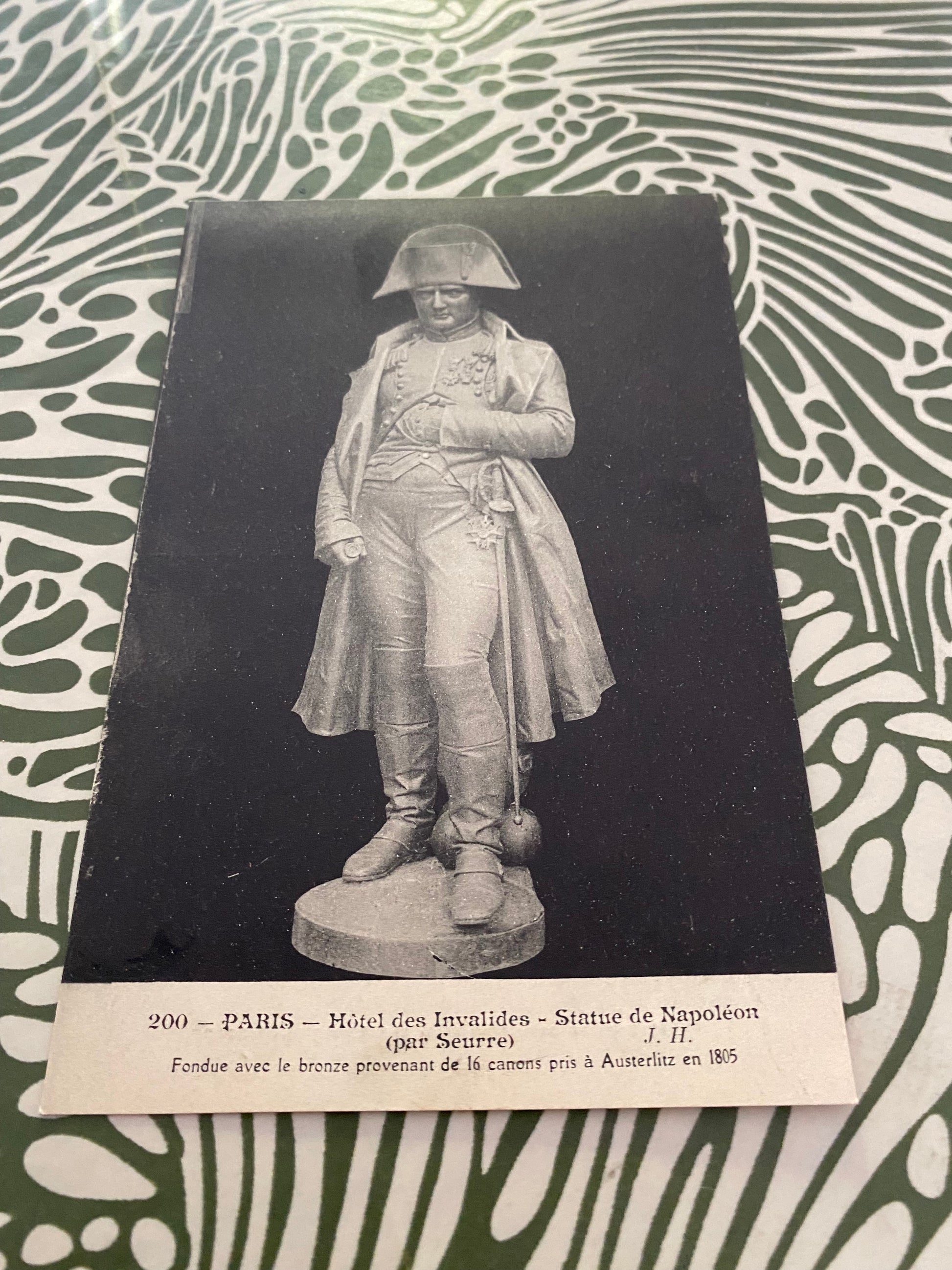 Carte postale ancienne Paris. Hôtel des Invalides. Statue de Napoléon