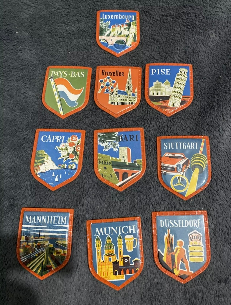 Objets publicitaires Écussons les pays Voyage en d’Europe. Collection Café Maurice Lot de 10.