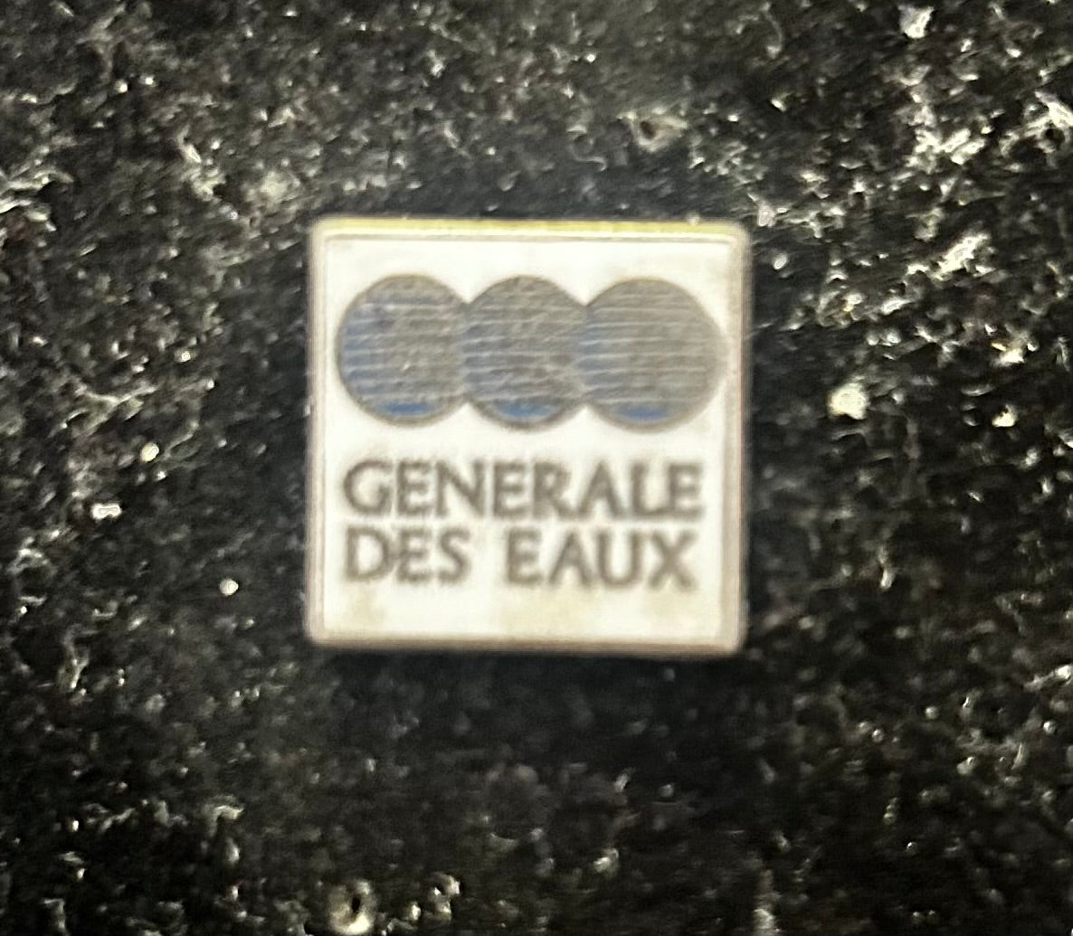 Pin’s ancien Générale des eaux