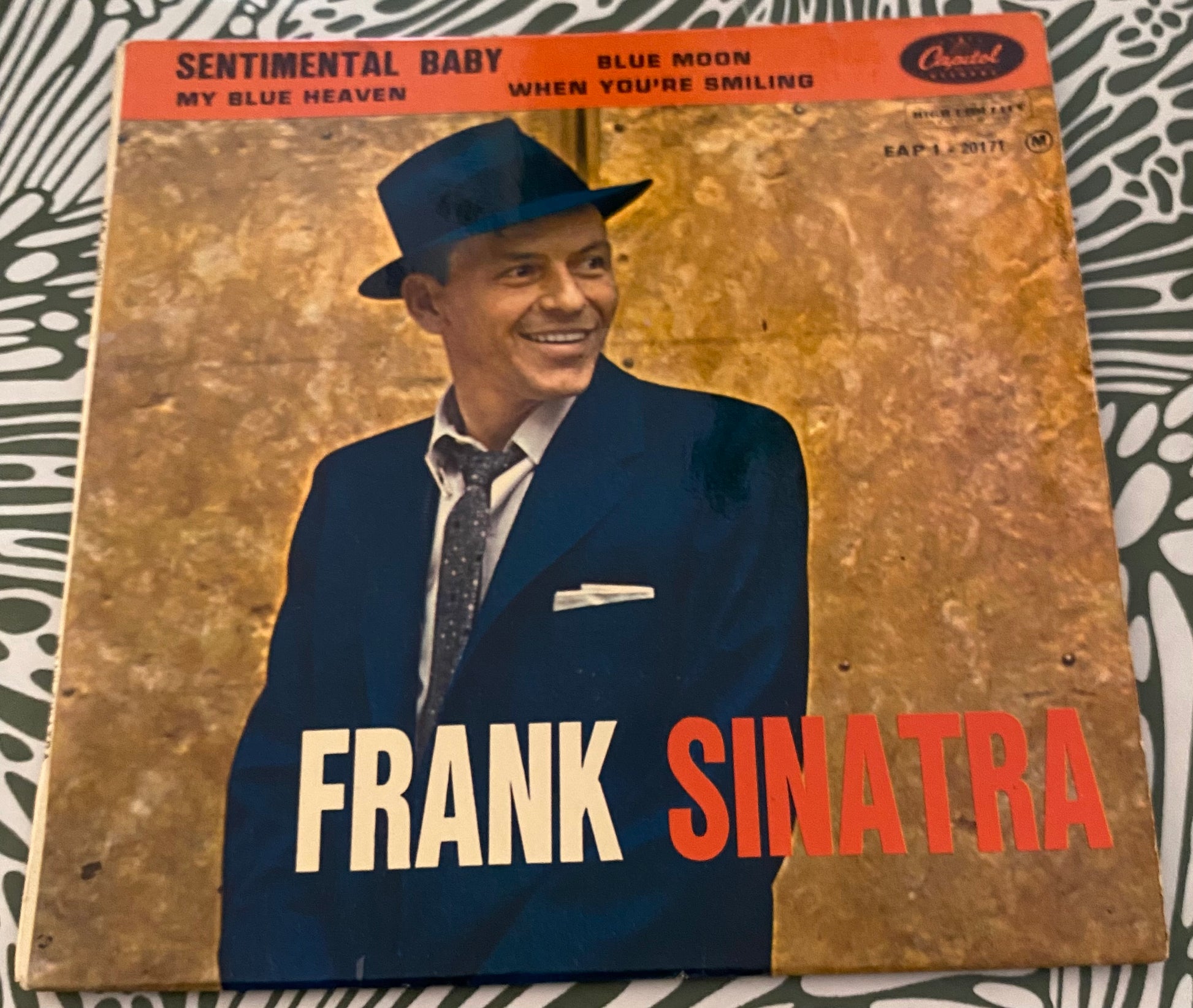 Disque vinyle 45 Tours Franck Sinatra. Sentimental Baby