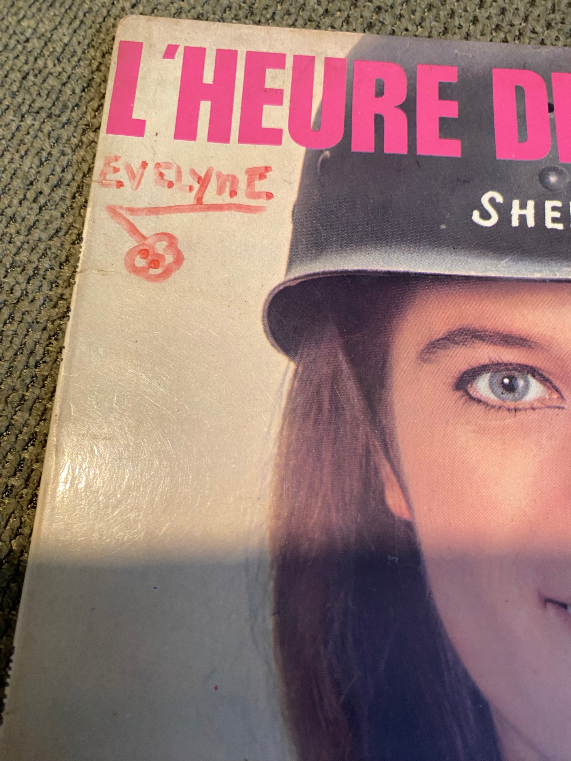 Disque vinyle 45 Tours Sheila. L’heure de la sortie.