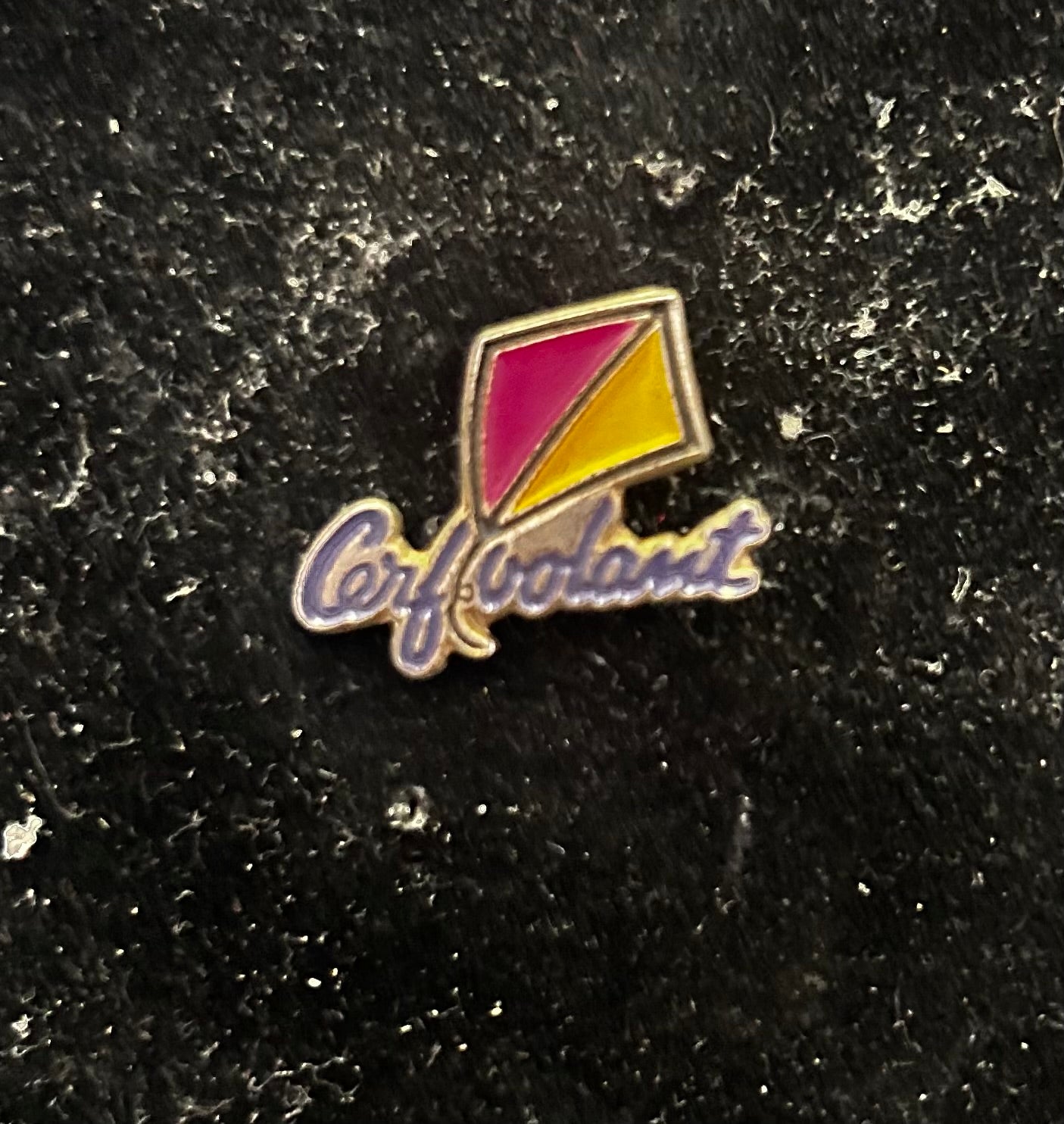 Pin’s ancien Cerf Volant