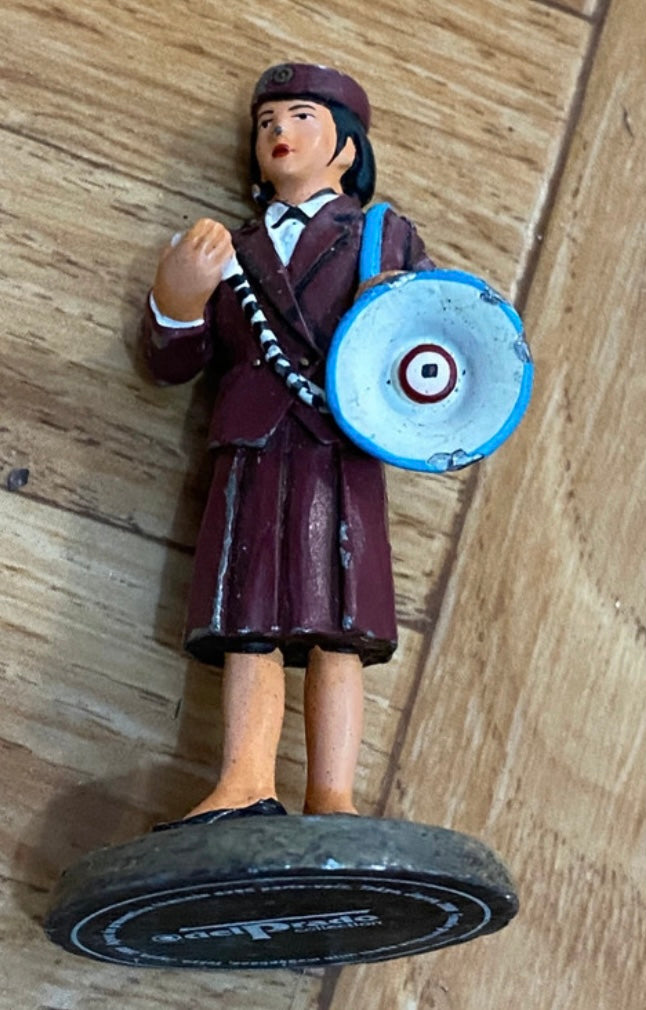 Figurine en plomb Delprado Pompier agent de prévention Tokyo Japon 2000