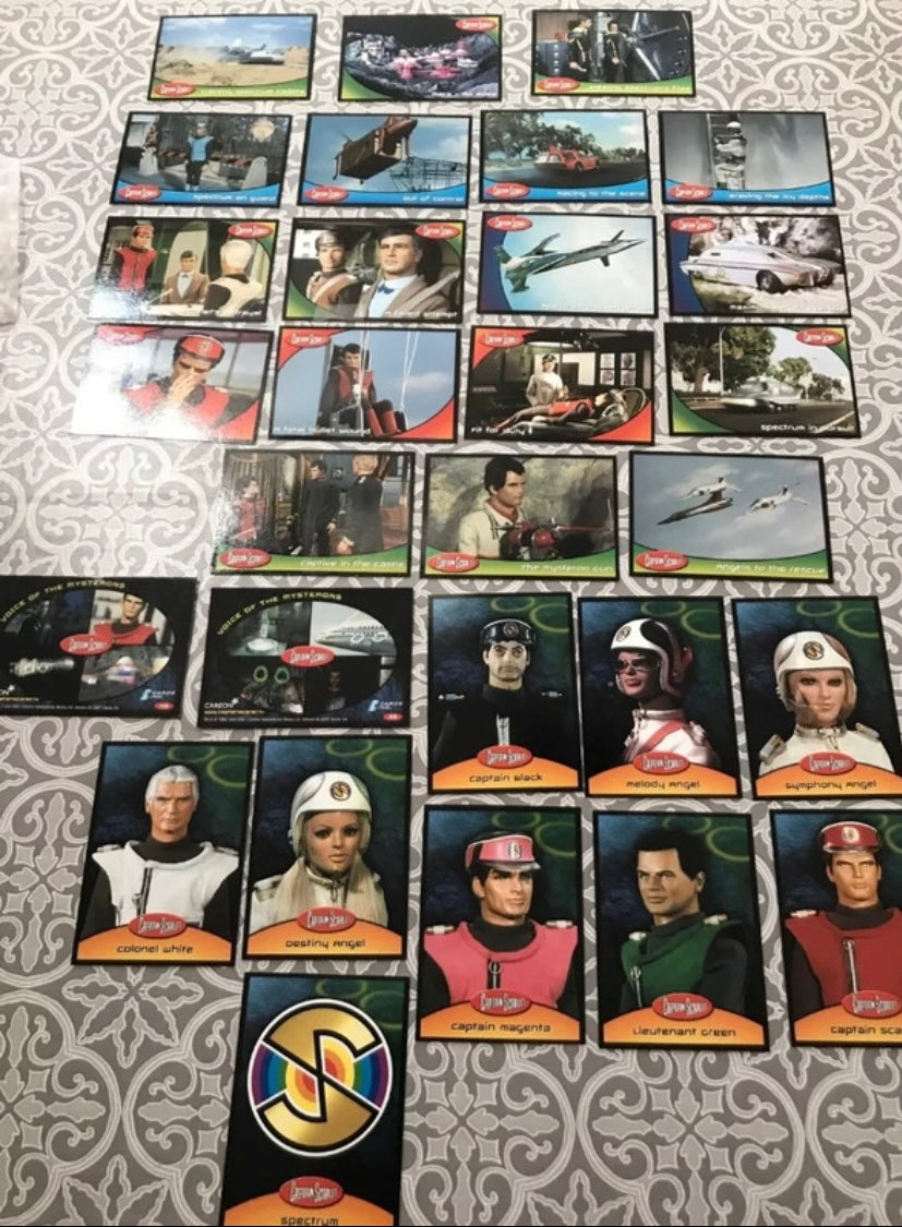 Images cartes anciennes de collection Captain Scarlet. Thunderbird. Lot de 29