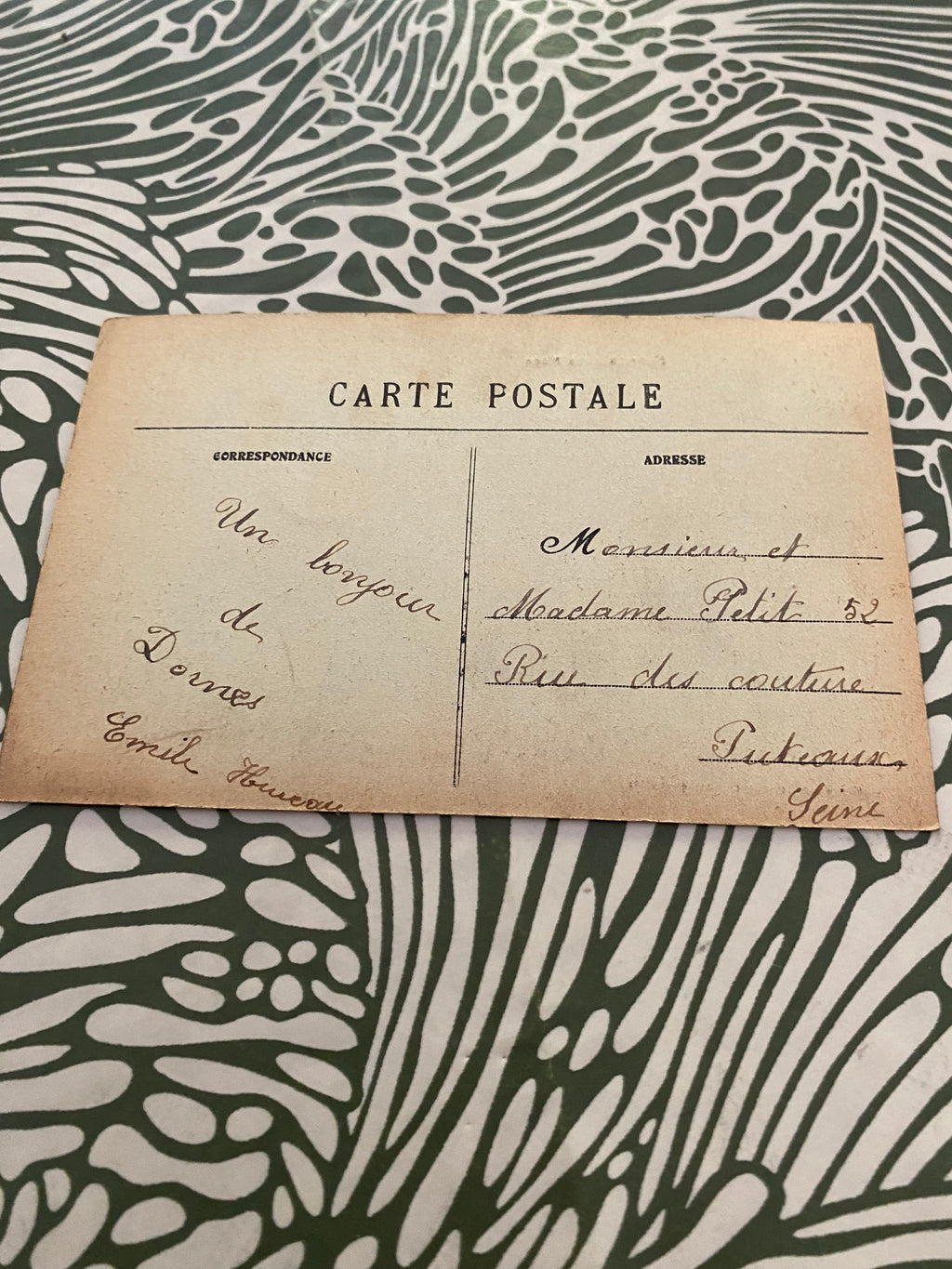 Carte postale ancienne Dornes. La Place