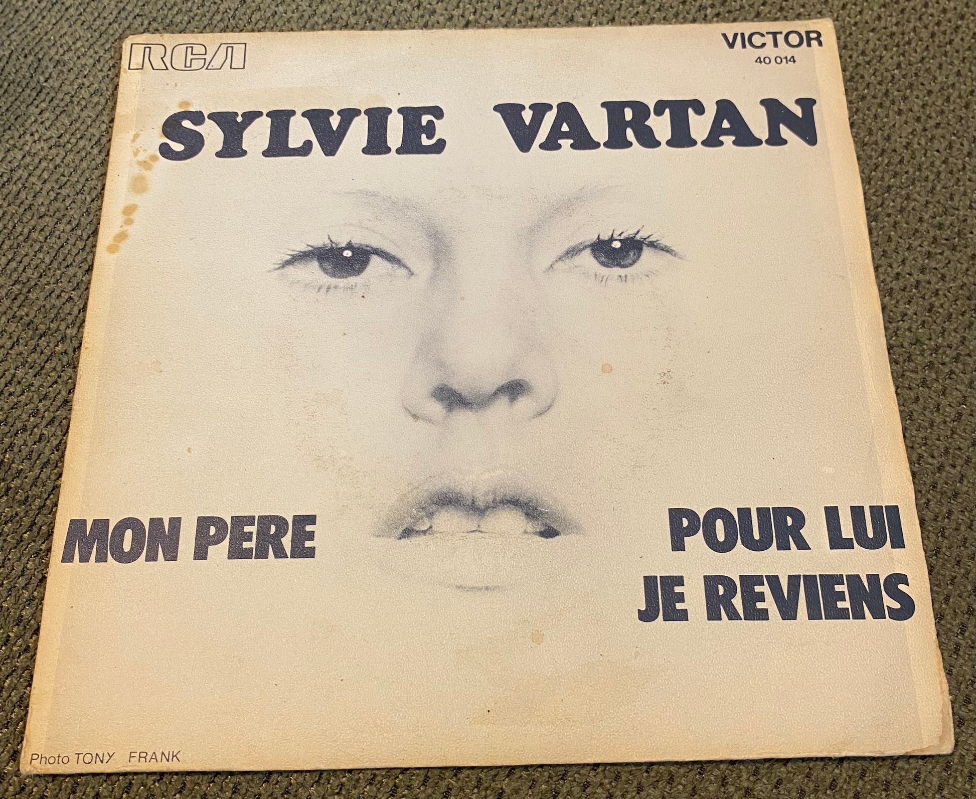 Disque vinyle 45 tours Sylvie Vartan. Mon père