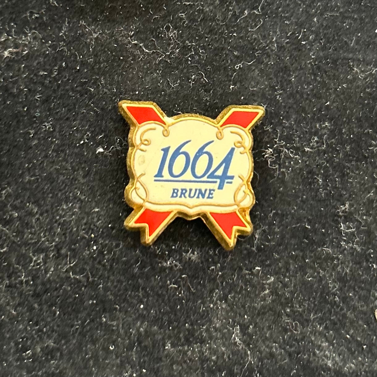 Pin’s de collection ancien bière 1664