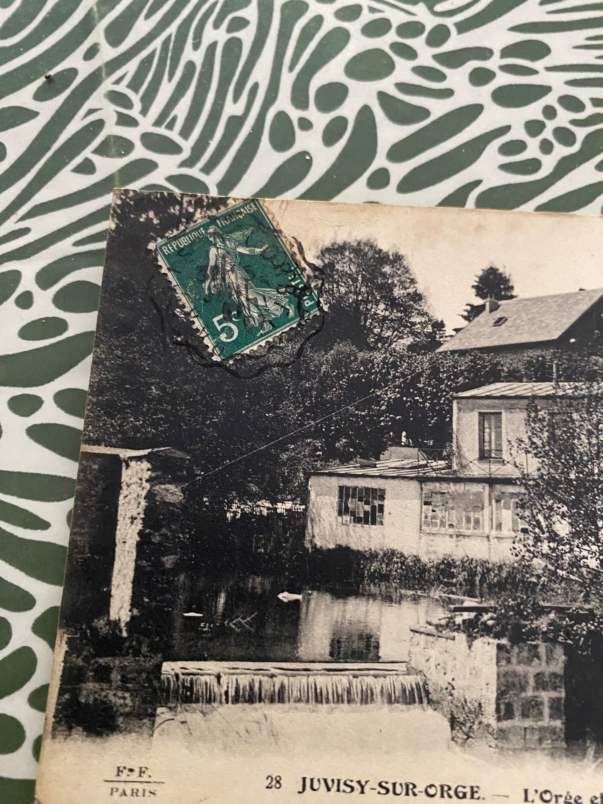 Carte postale ancienne Juvisy-Sur-Orge. L’Orge et la Marbrerie. Vue Artistique