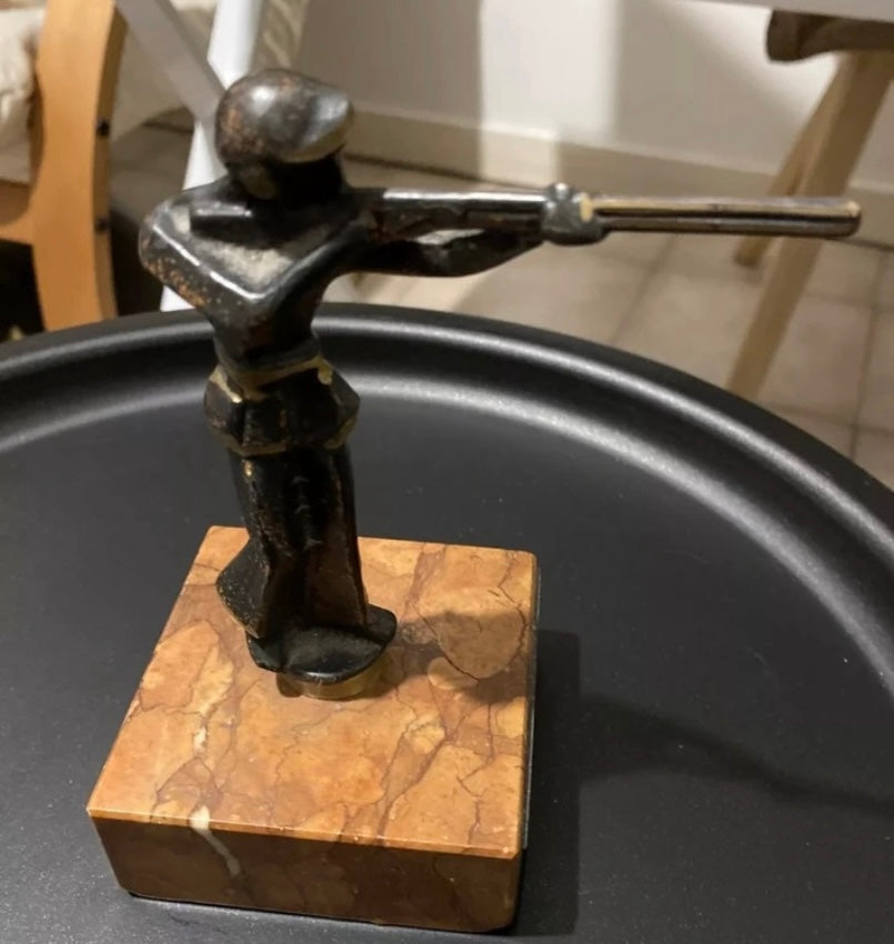 Trophée coupe tir sportif Club T. A. V. A. Fosse 1983