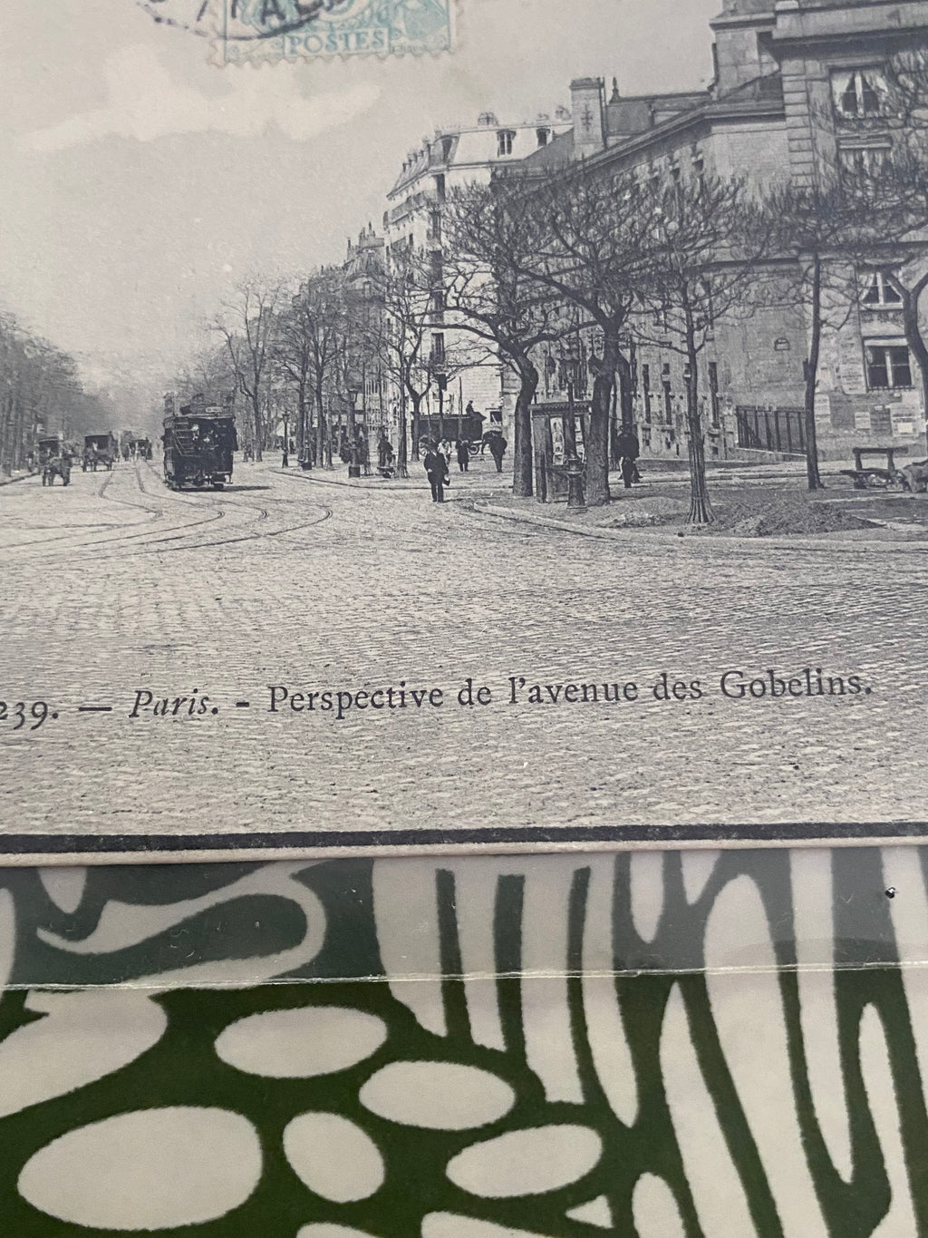 Carte postale ancienne. Paris. Perspective de l’avenue des Gobelins. Dans une pochette de protection