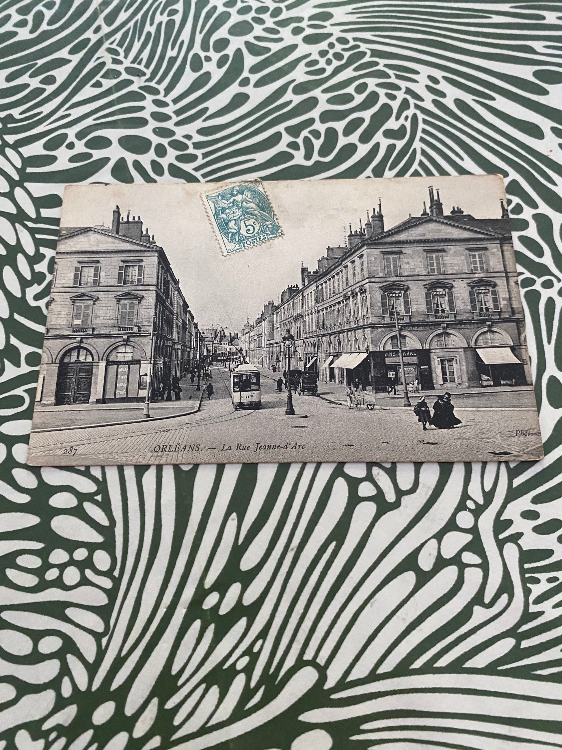 Carte postales ancienne. Orléans rue Jeanne D’Arc