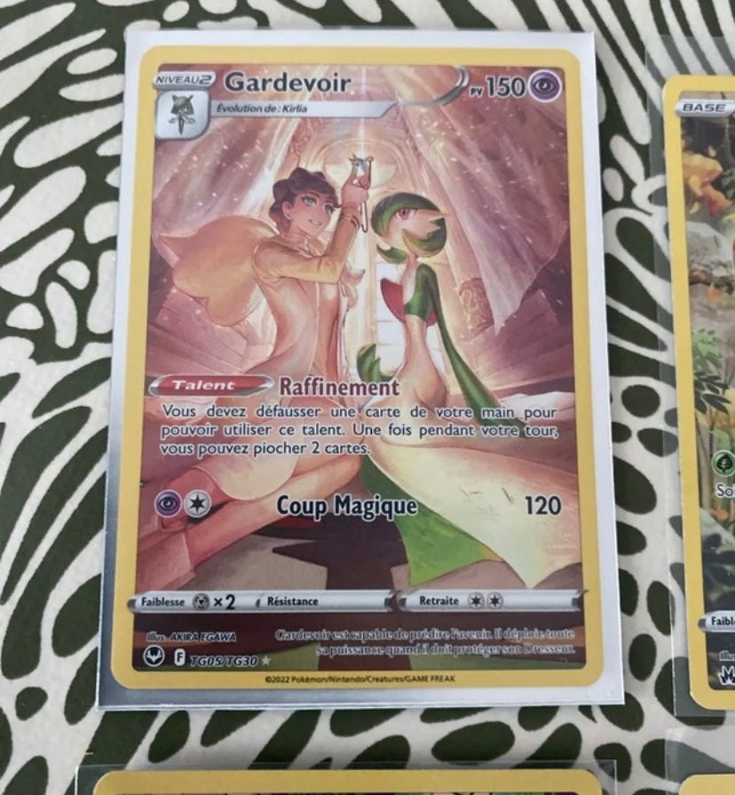 Cartes Pokémon de collection. Gardevoir. Paras. Queulorior. Tortipouss. Lot de 4