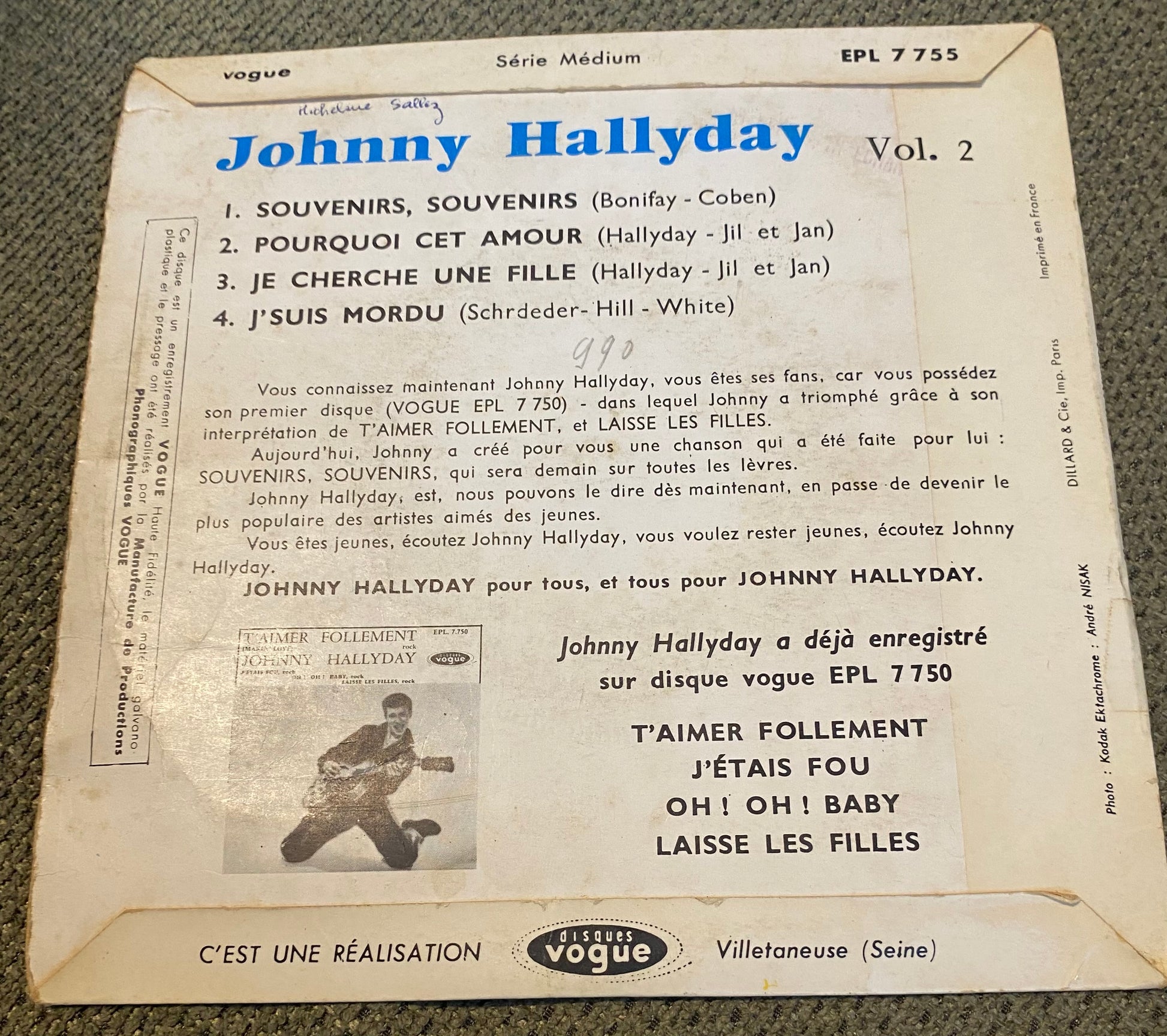 Disque vinyle 45 tours Johnny Hallyday. Souvenirs Souvenirs