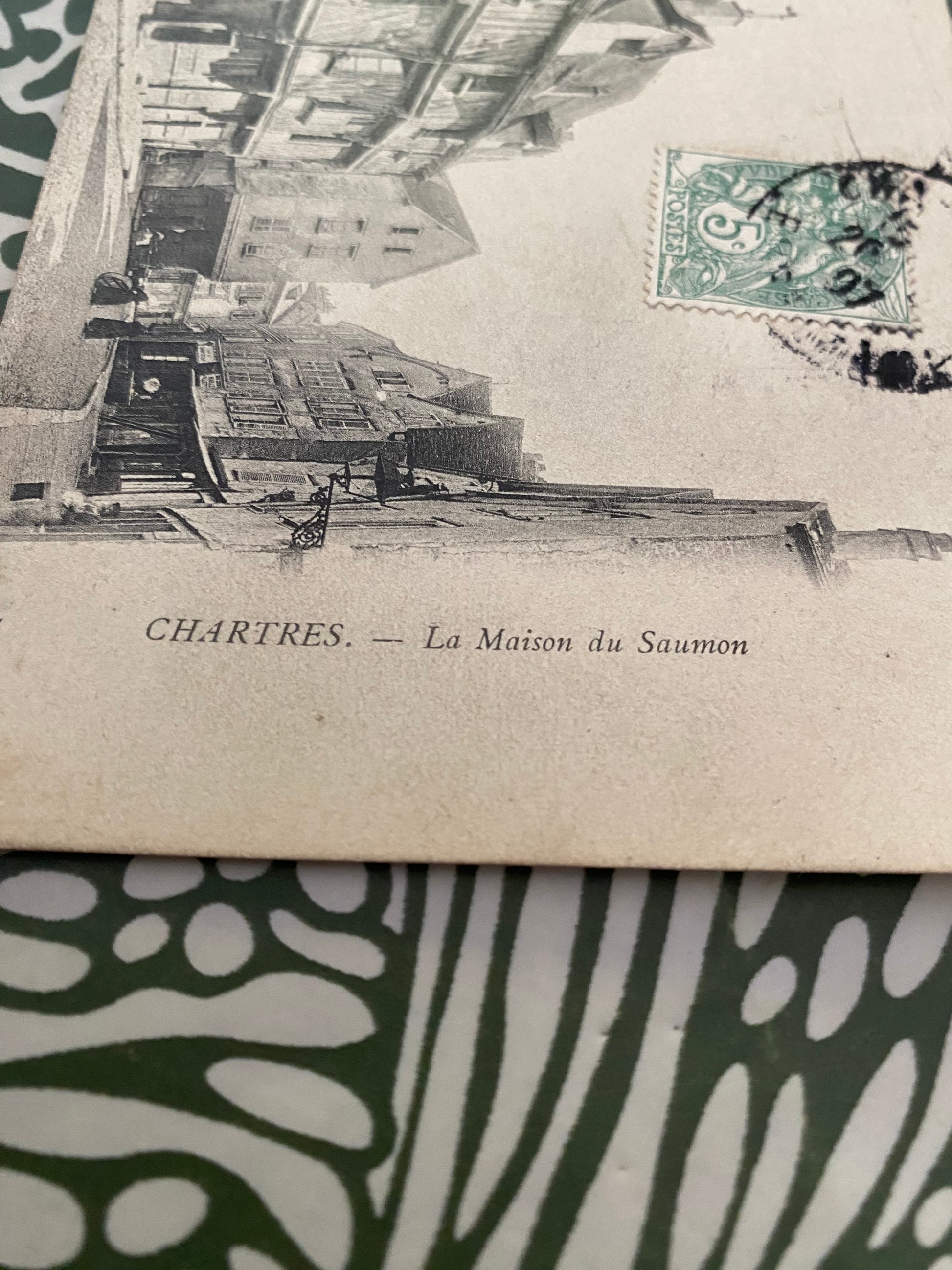 Carte postale ancienne Chartres. La maison du Saumon