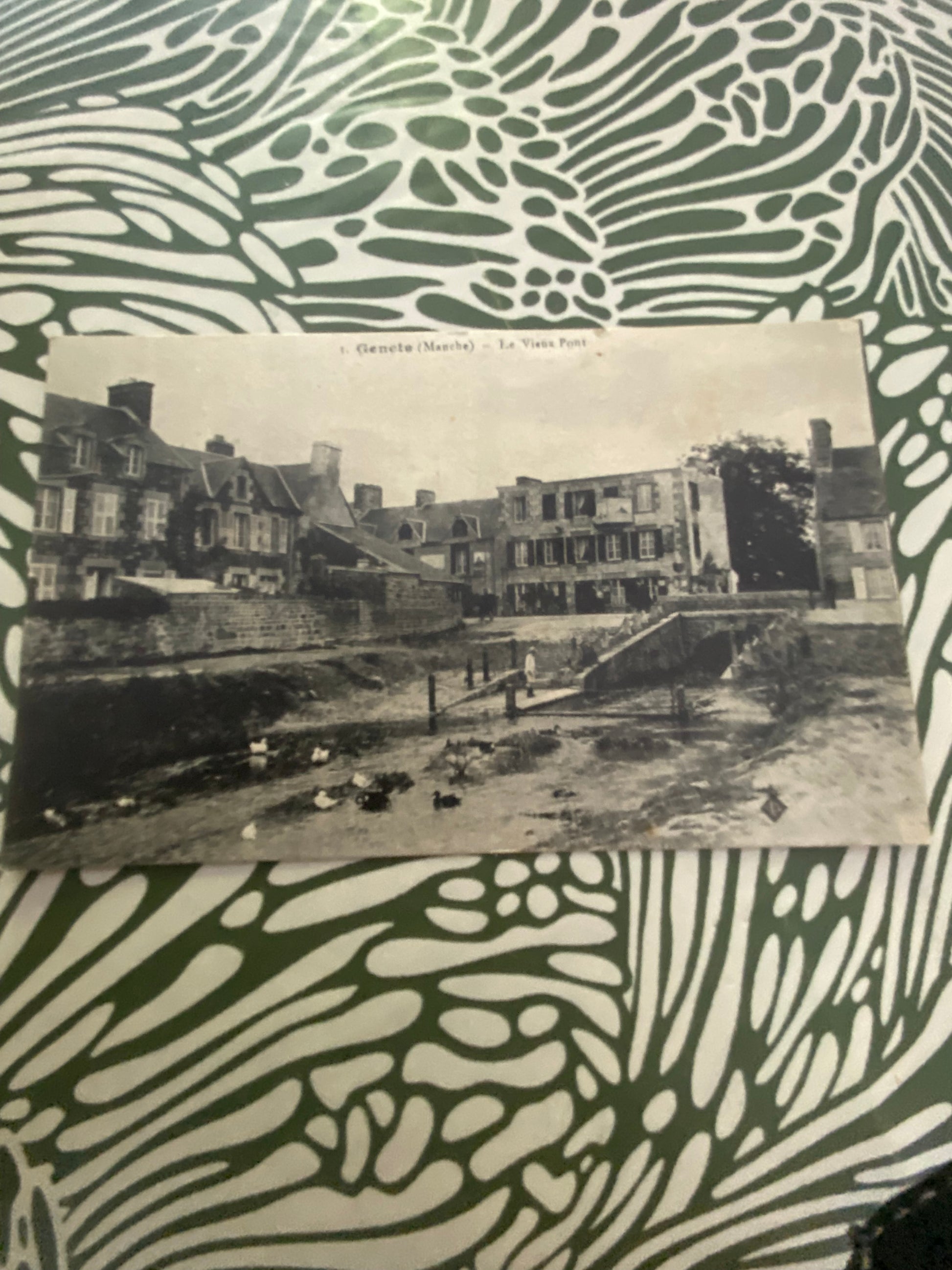 Carte postale ancienne. Genete ( manche )Le vieux port
