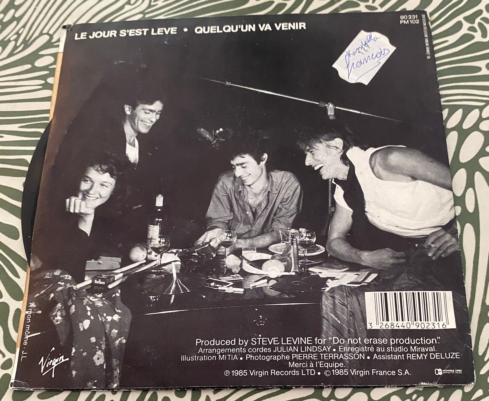 Disque vinyle 45 Tours Téléphone. Le jour s’est levé