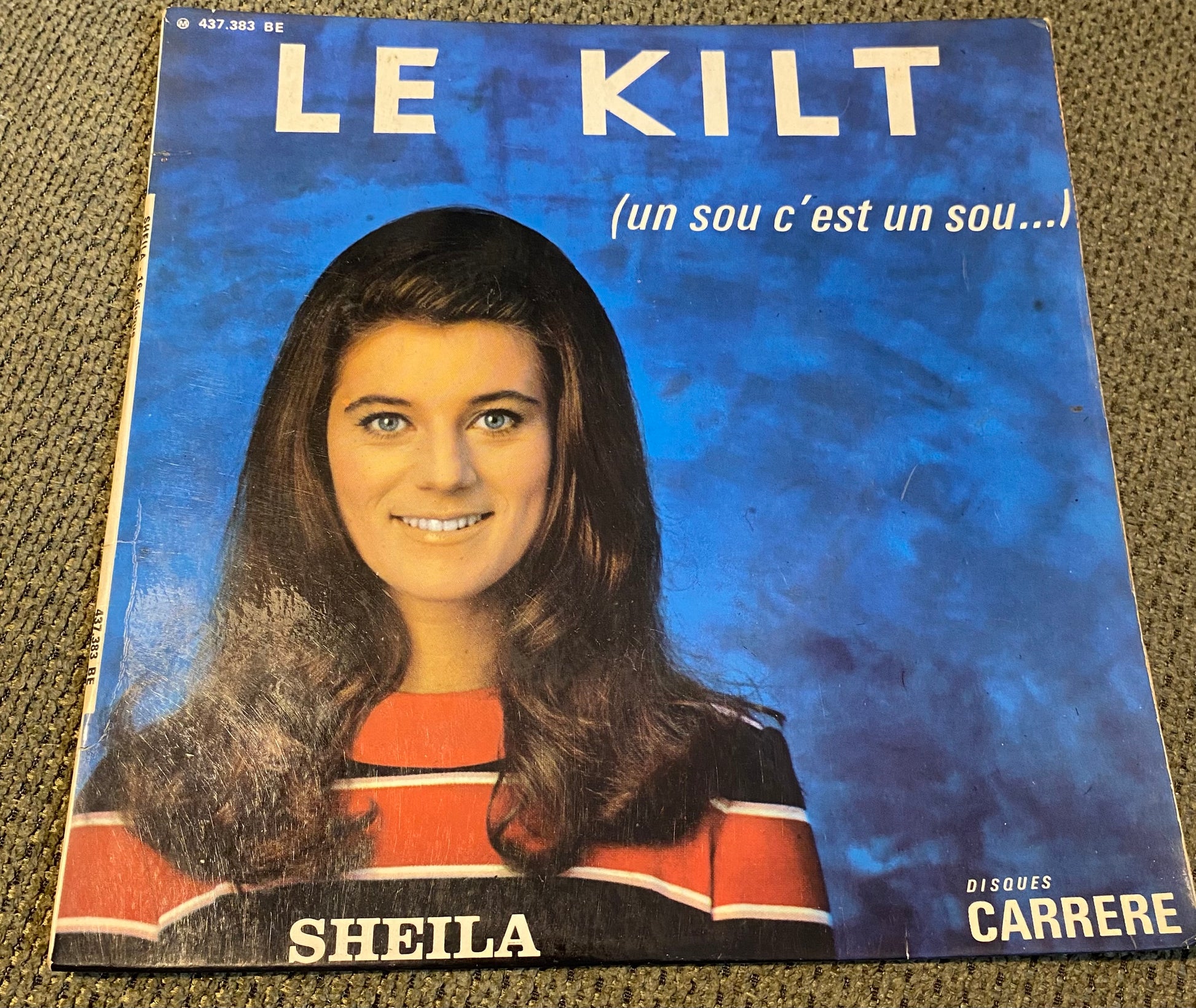 Disque vinyle 45 tours Sheila. Le Kilt. ( un sou c’est un sou