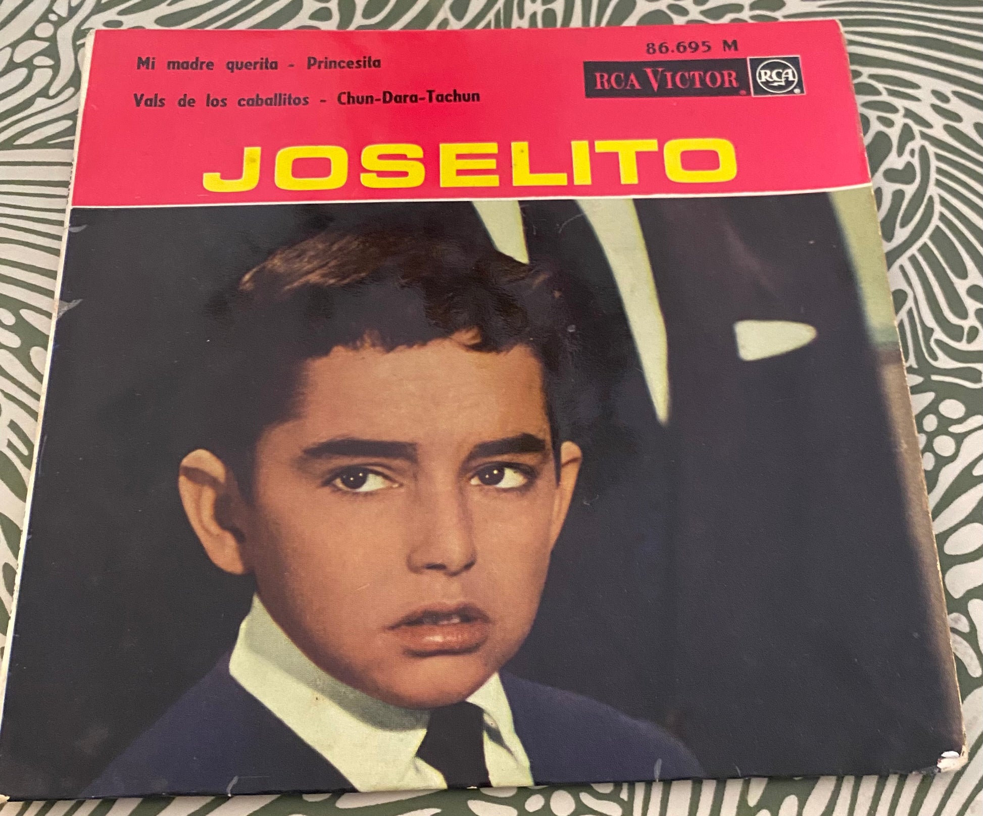 Disque vinyle 45 Tours Joselito. Mi madre querita
