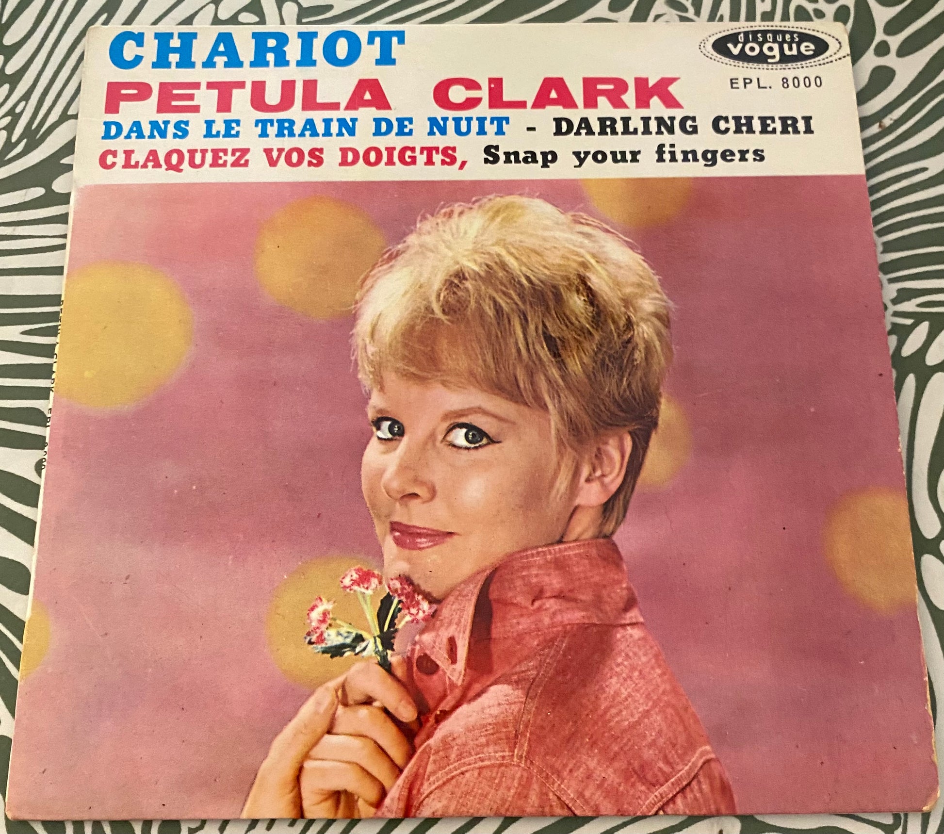 Disque vinyle 45 tours Petula Clark. Chariot